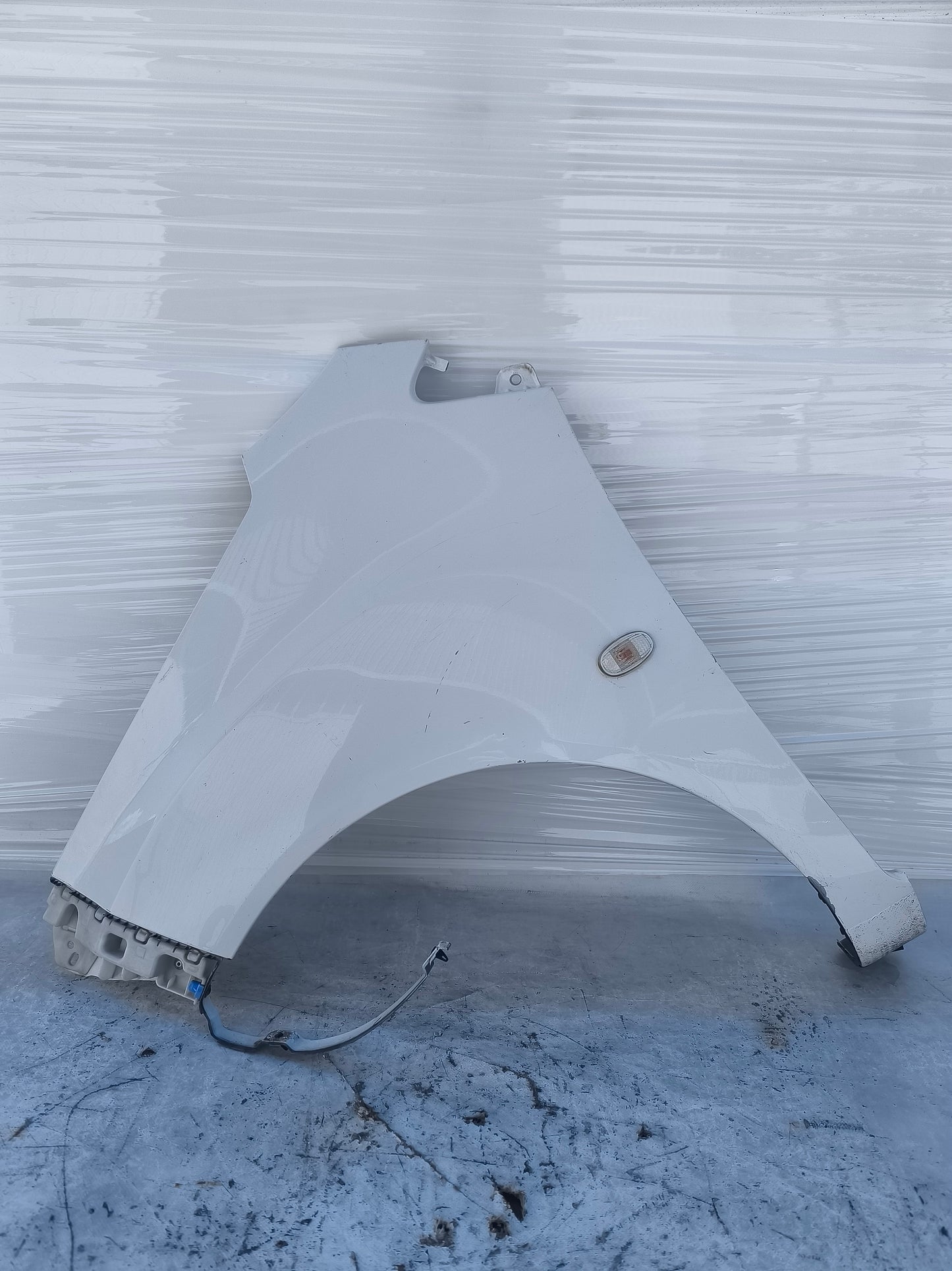 Parafango sx Chevrolet Spark anno 2011 bianco ecoAG8268