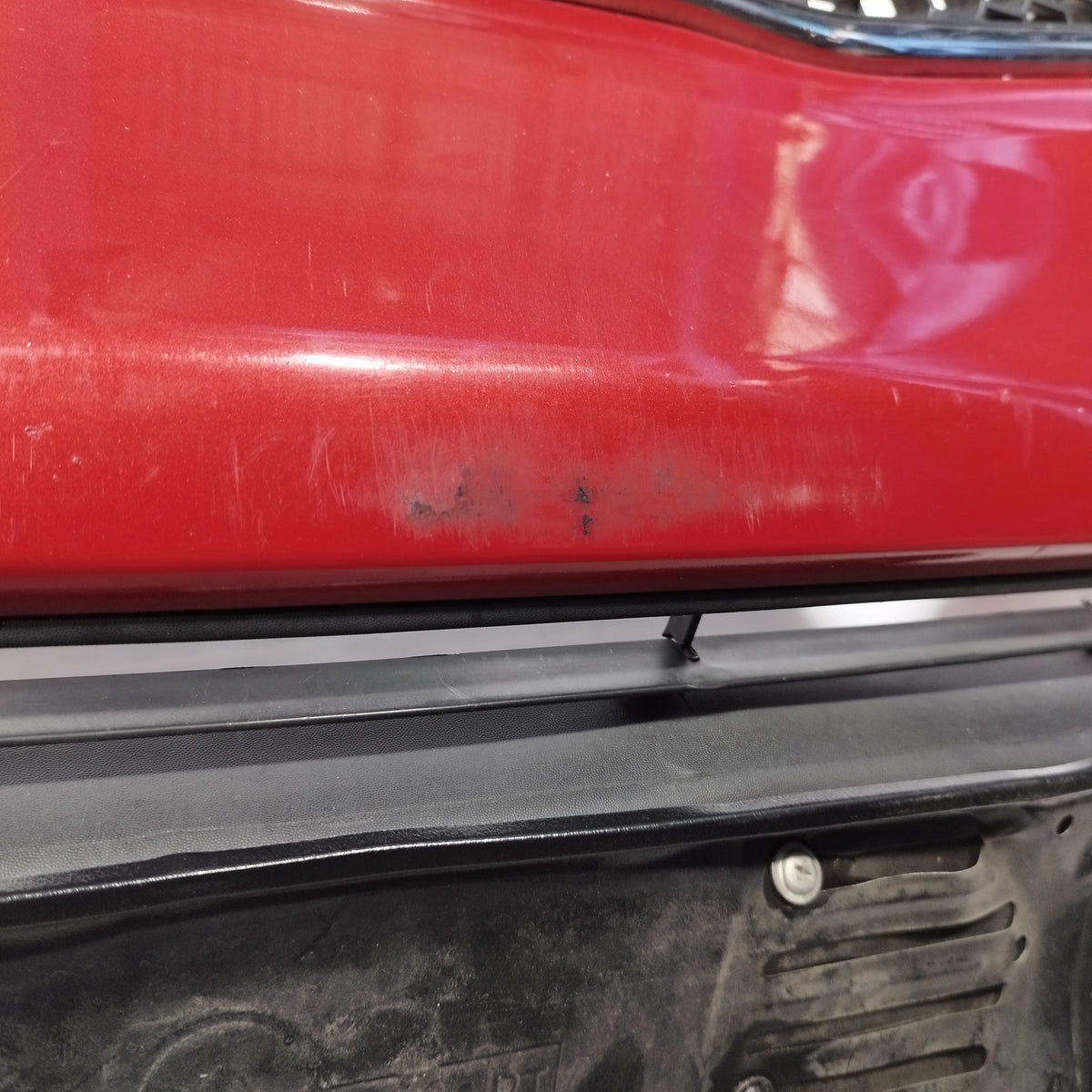 Lamierato anteriore rosso Kia Picanto II (TA) 1.0 B 2015-2017 Restyling ecoAC17400