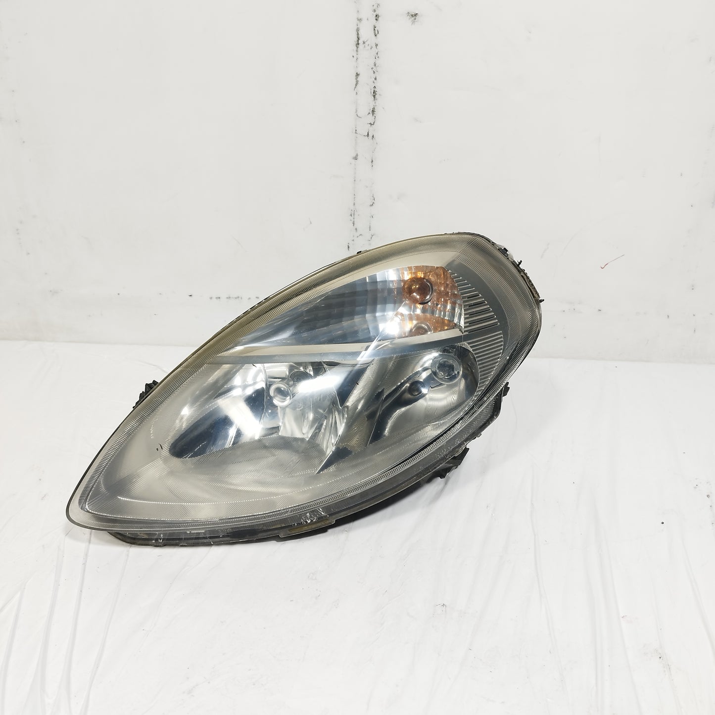 Fanale anteriore sx Lancia Ypsilon 2003-2006 cod: 27053100L ecoAC14750