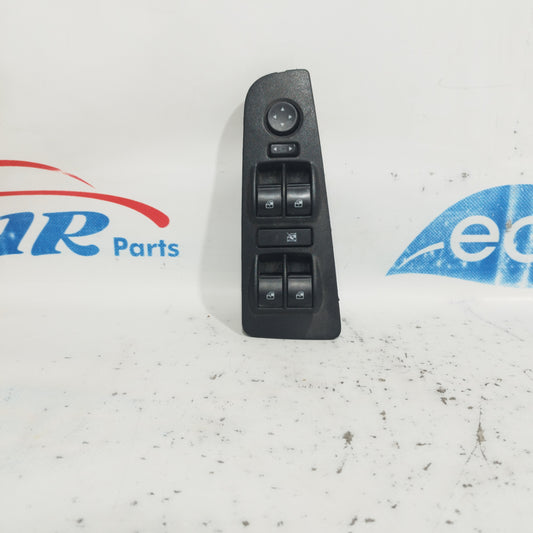 Pulsantiera anteriore sx 4 tasti Lancia delta 2010 12 PIN codice: 73541369 ecoAC8608