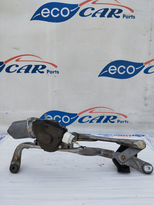 Front wiper motor Toyota Yaris 2013 code: 85110-0d190 ecoAG5379