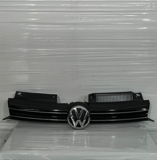 Mascherina anteriore Volkswagen Golf VI 2008-2012 cod: 5K0853653 ecoAG9851