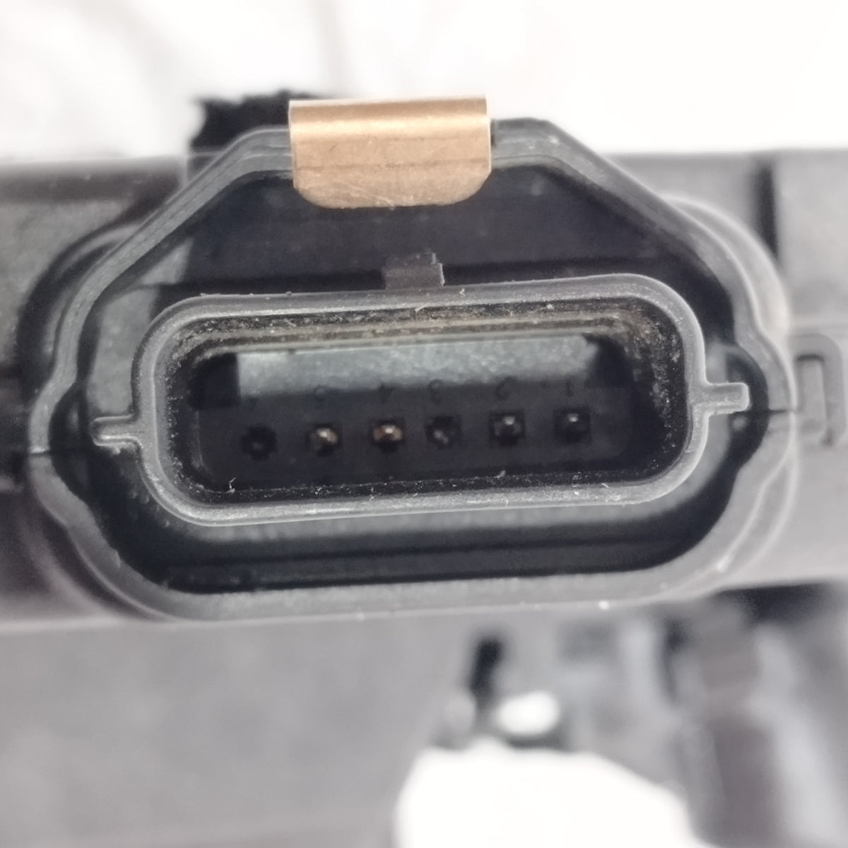 Serrattura anteriore sx Smart Forfour W453 2014-2020 4 pin cod: A4537206901 ecoAC17314