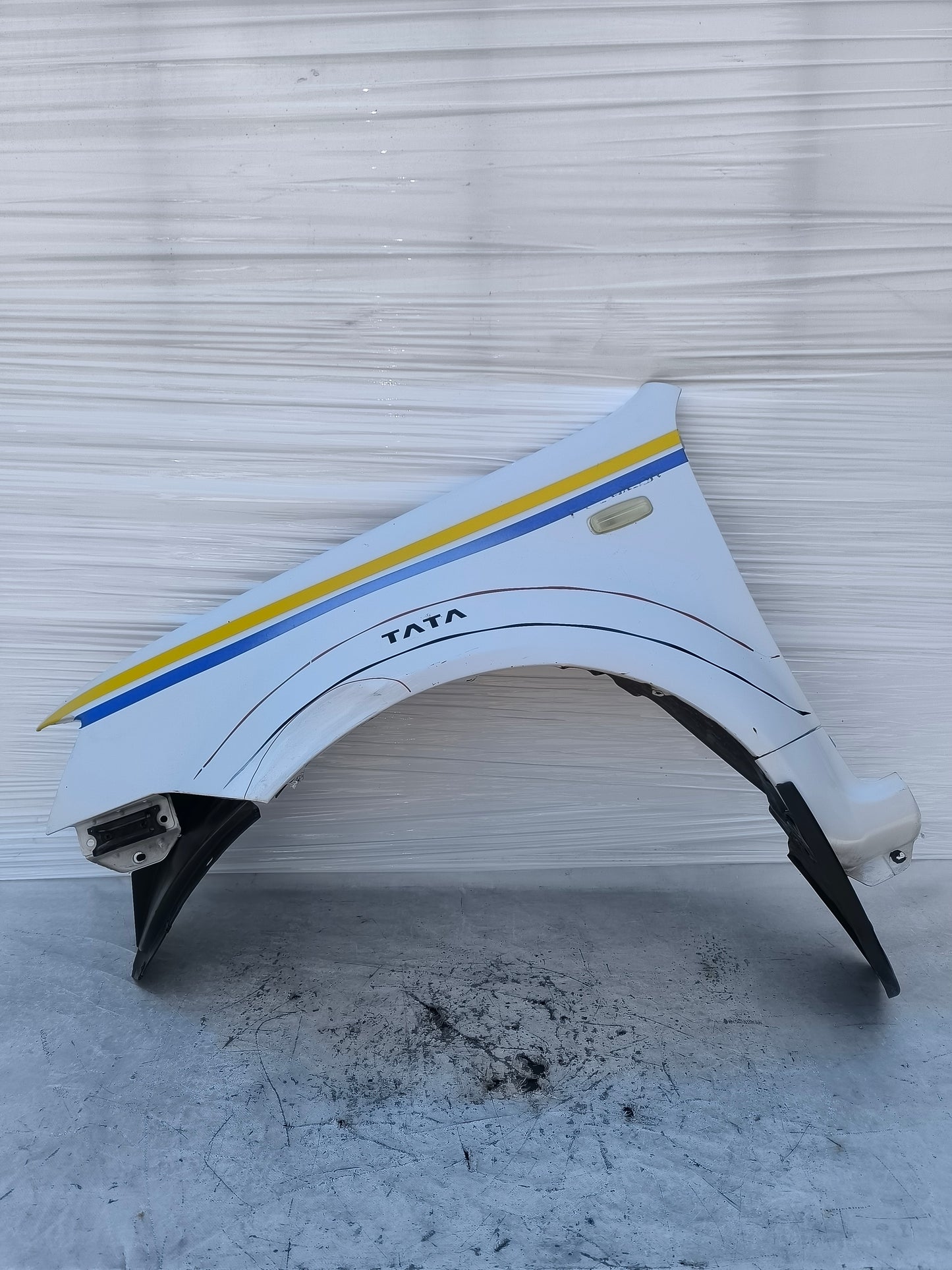Parafango sx bianco Tata Xenon 2007-2013 ecoAG8403