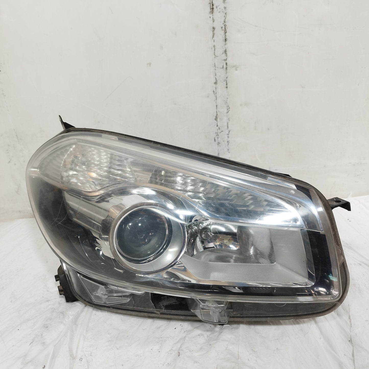 Fanale anteriore dx Nissan Qashqai (J10) 2010-2013 cod: 26010BR00B ecoAC16747