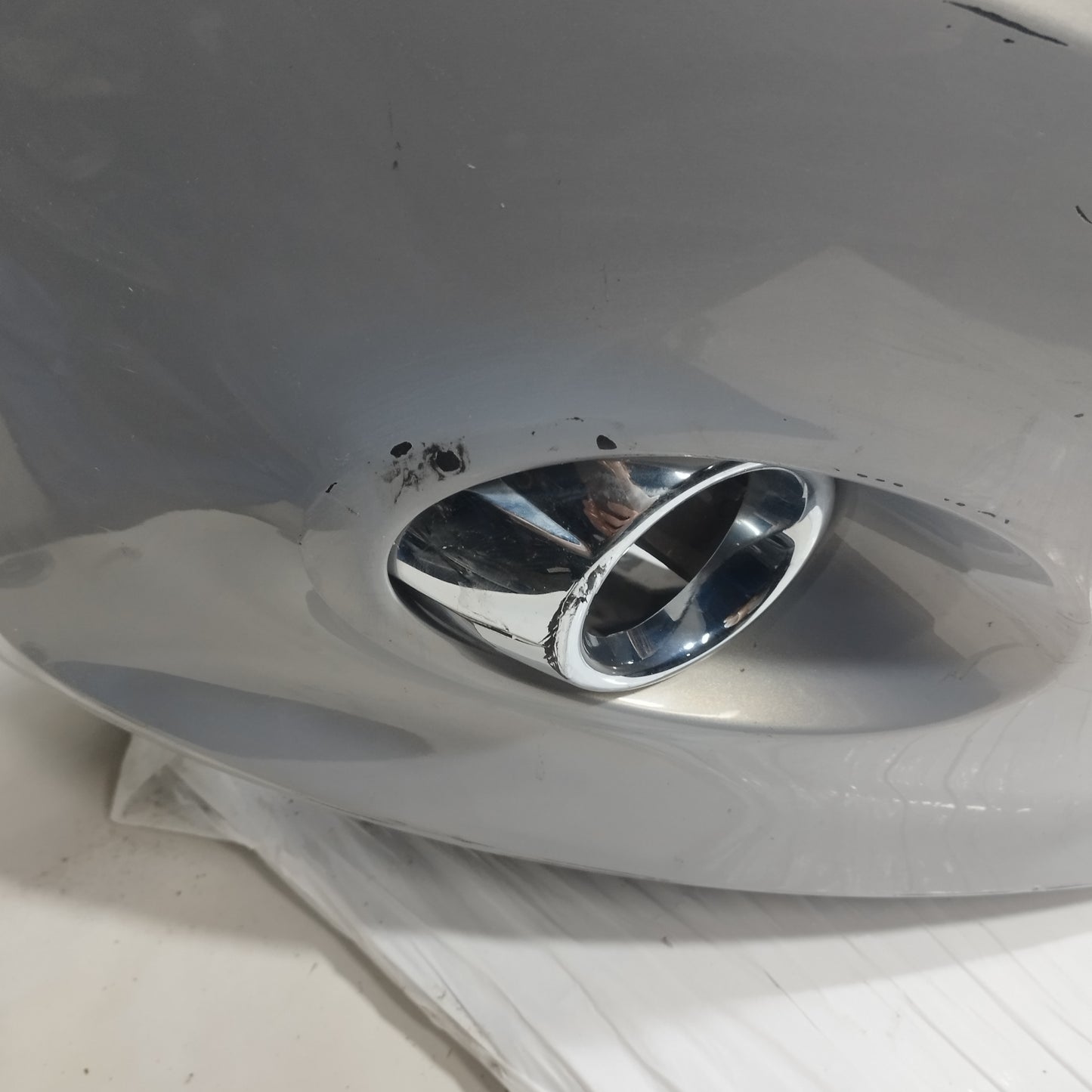 Paraurti anteriore grigio Ford Fiesta 2010 ecoAC14194