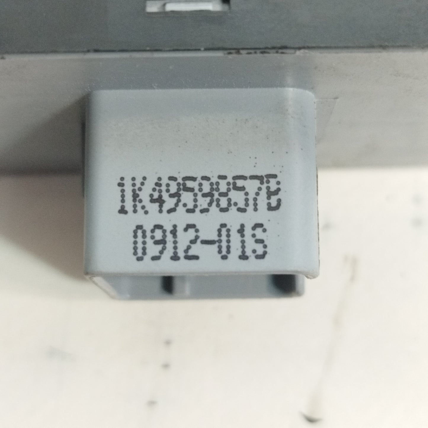 Pulsantiera anteriore sx Volkswagen Polo 2009 cod: 1K4959857B wcoAC7870