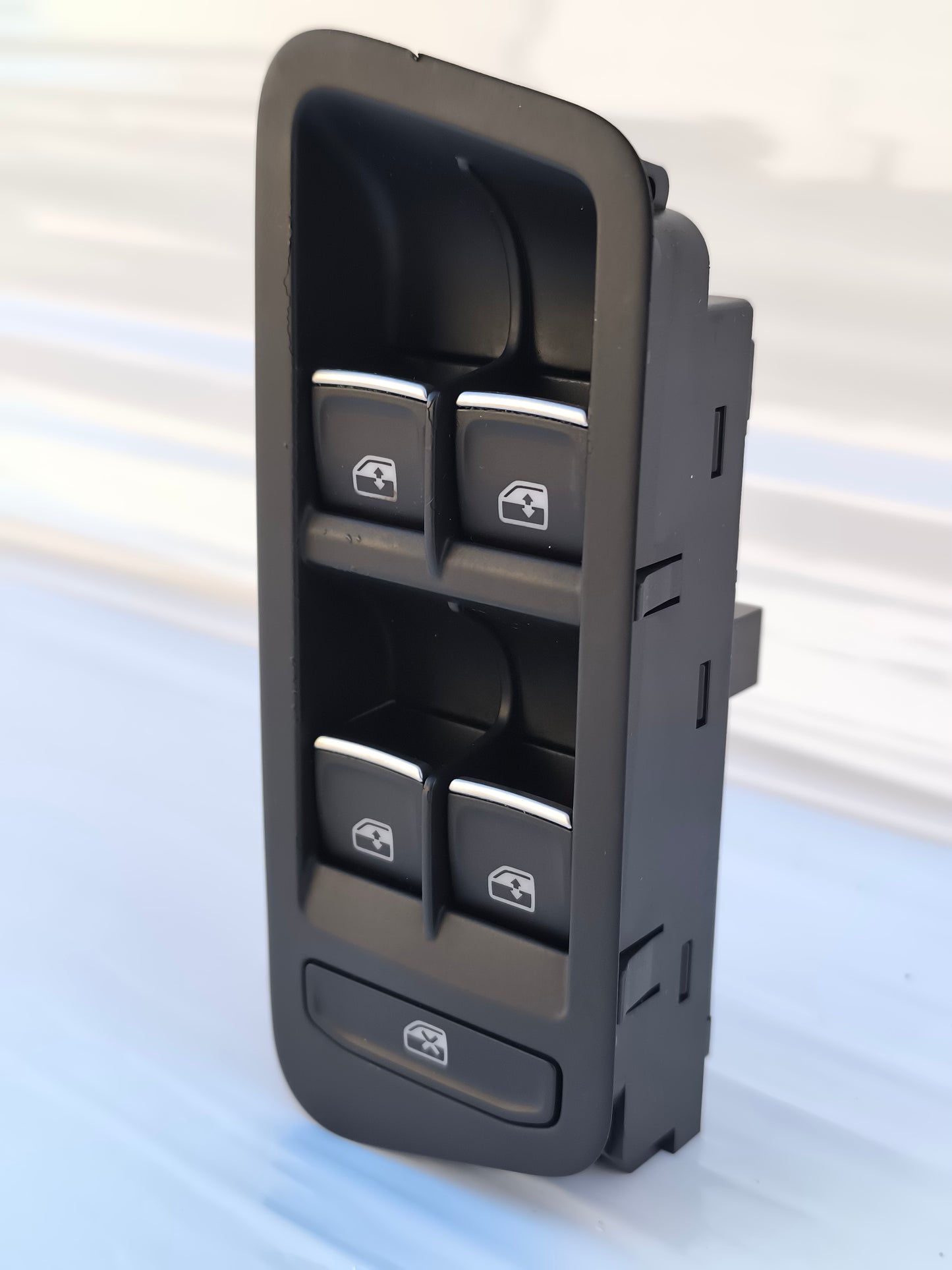 Pulsantiera anteriore sx Volkswagen Golf 7 Cod. 5G1867255c ecoAG7859