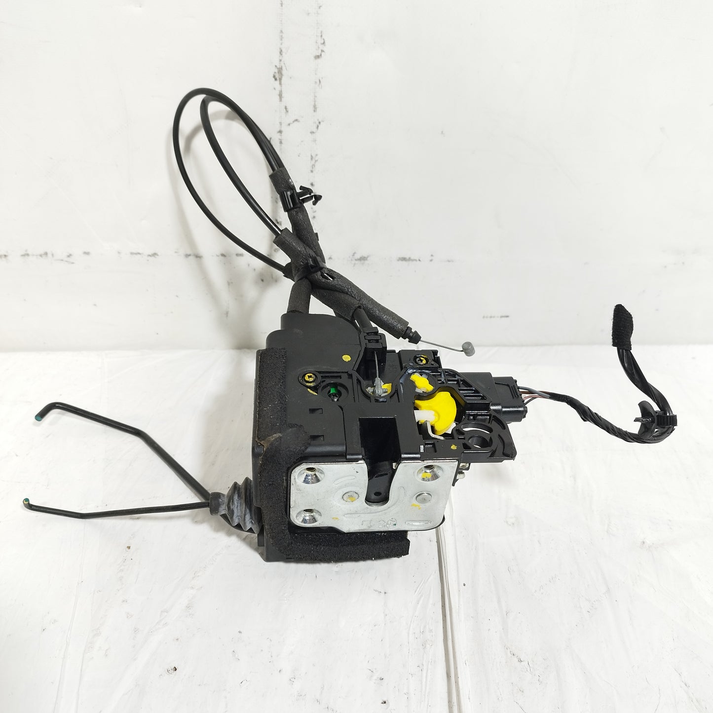 Serratura anteriore sx Hyundai I10 2015 5 pin cod: 81310-B9100 ecoAC15353