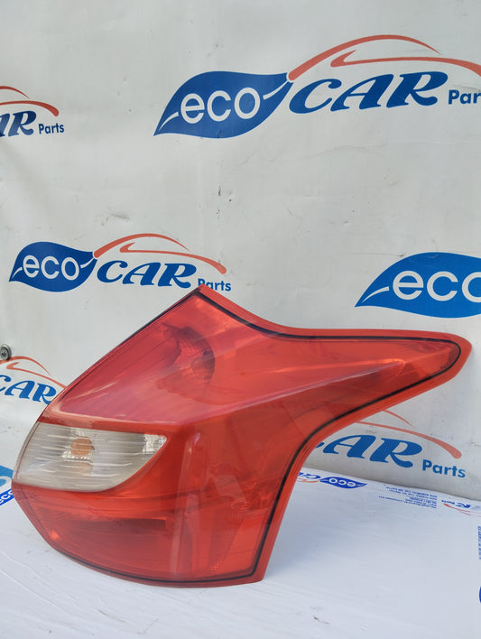 Ford Focus 2011 ecoAG5671 right rear light