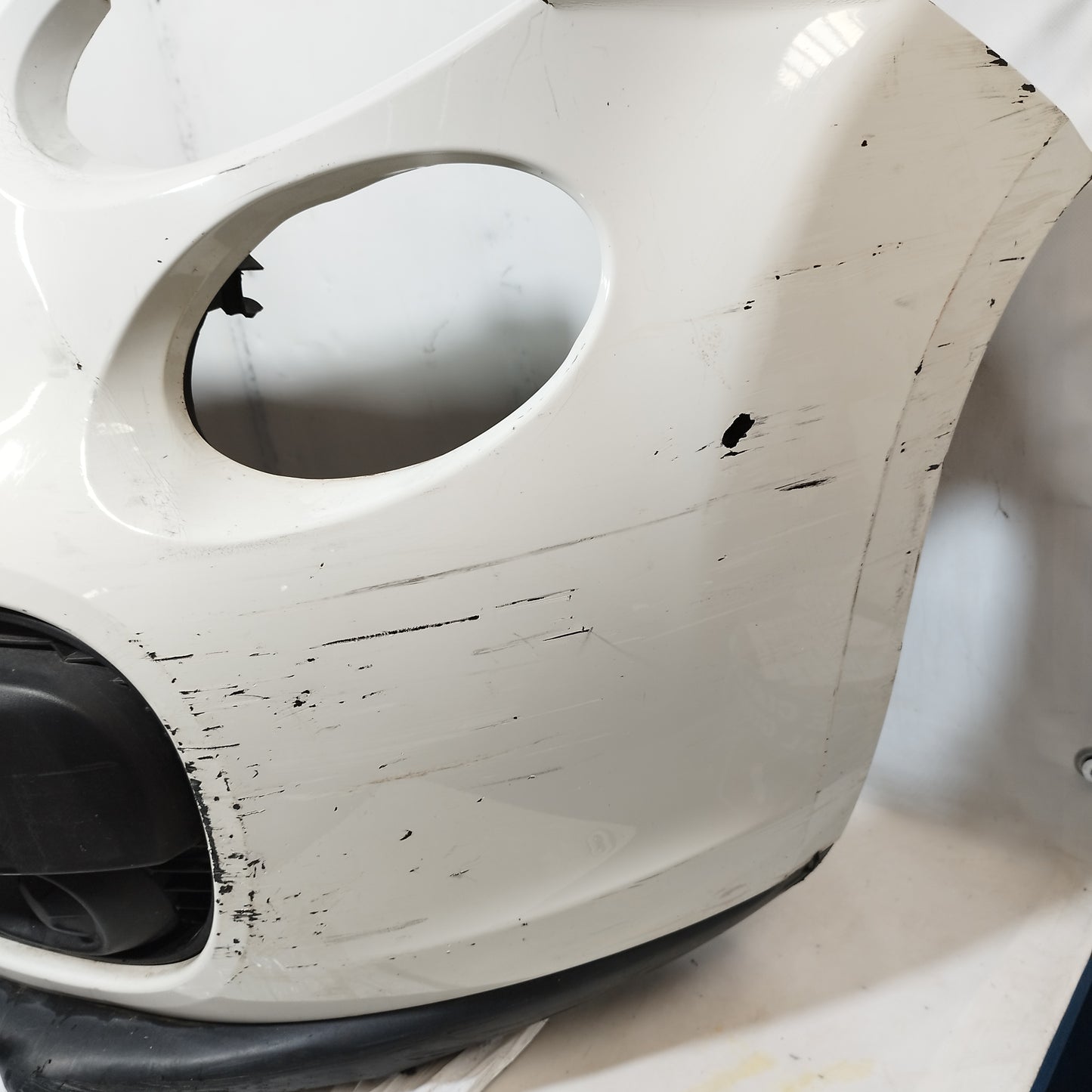 Paraurti anteriore bianco Fiat 500L 2014 ecoAC14211