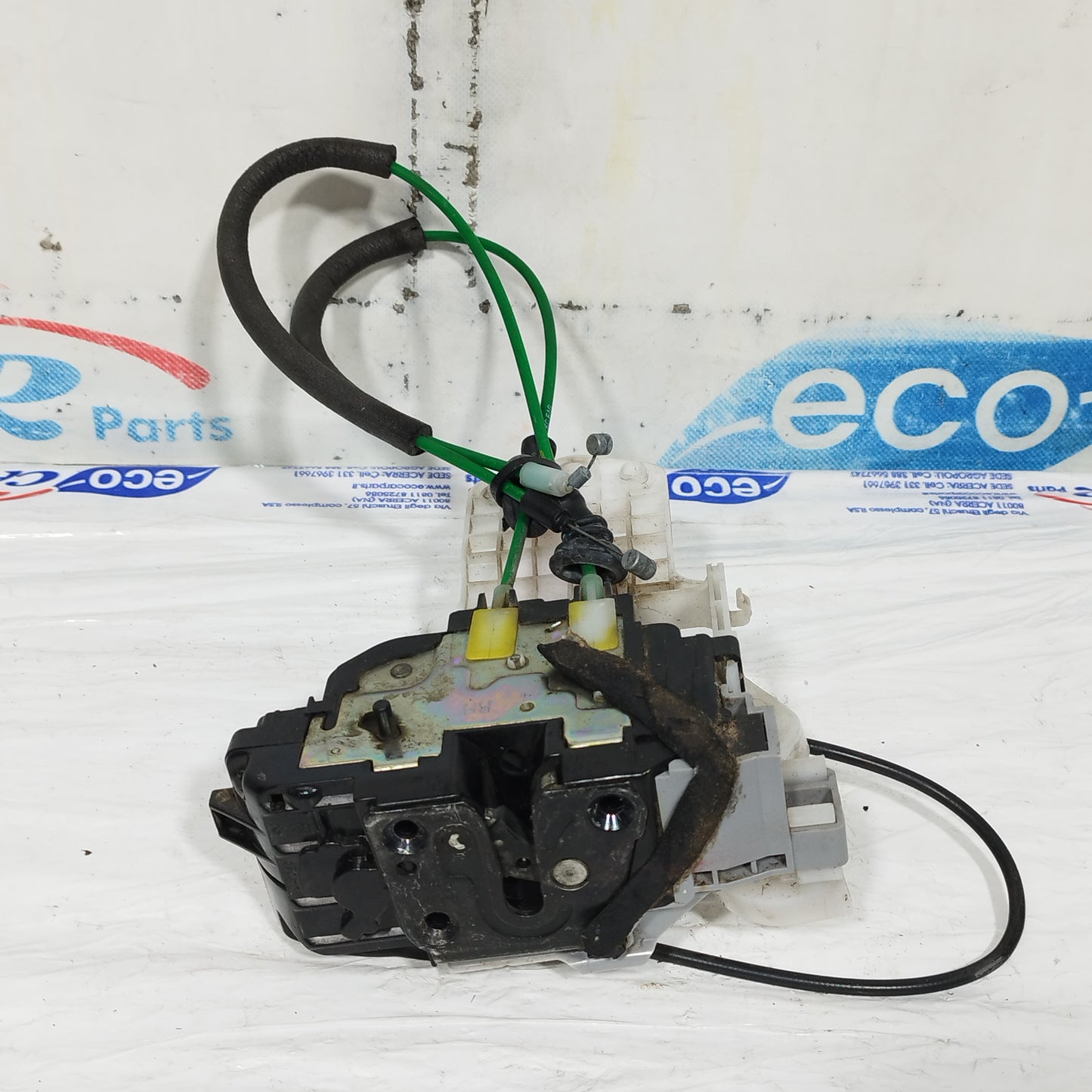 Rear right lock Hyundai I30 Code: 81420-2L200 ecoAC10774