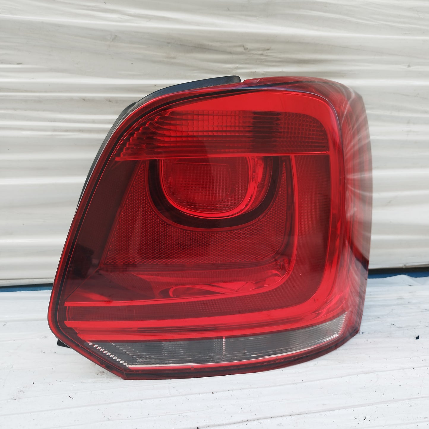 Fanale posteriore dx Volkswagen Polo 6R 2009-2014 cod: 6R0945112B ecoDM230