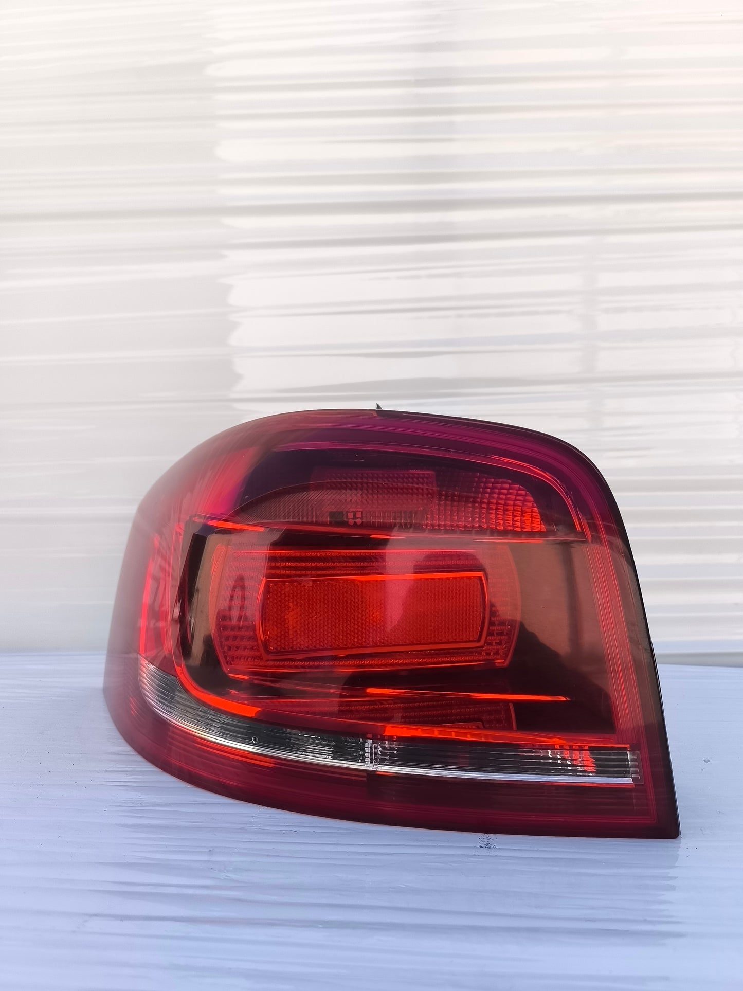 Fanale posteriore sx Audi A3 8P anno 2009 Restyling modello 3 porte cod: 8P394509522S ecoAG8097