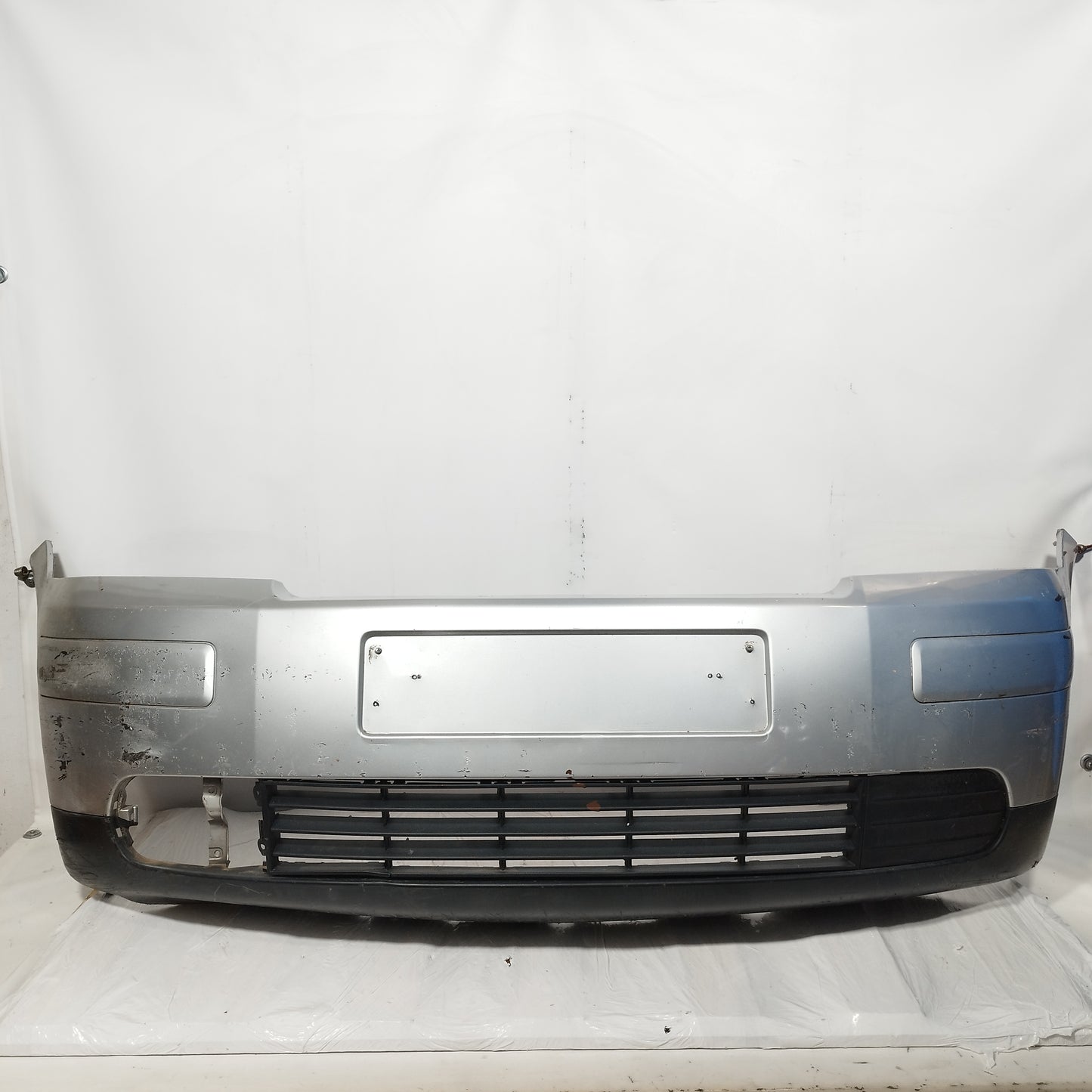 Paraurti anteriore grigio argento Audi A2 2004 ecoAC10693