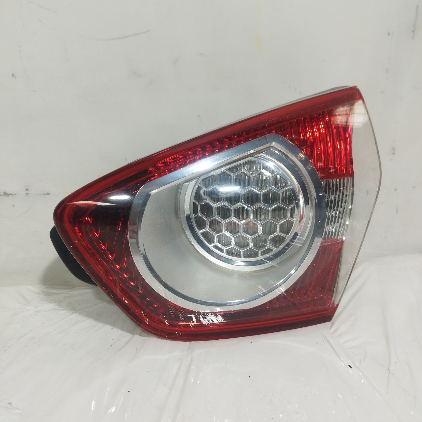 Fanale posteriore interno dx Ford Kuga 2010 cod: 8V41-13A602-AD ecoAC14586