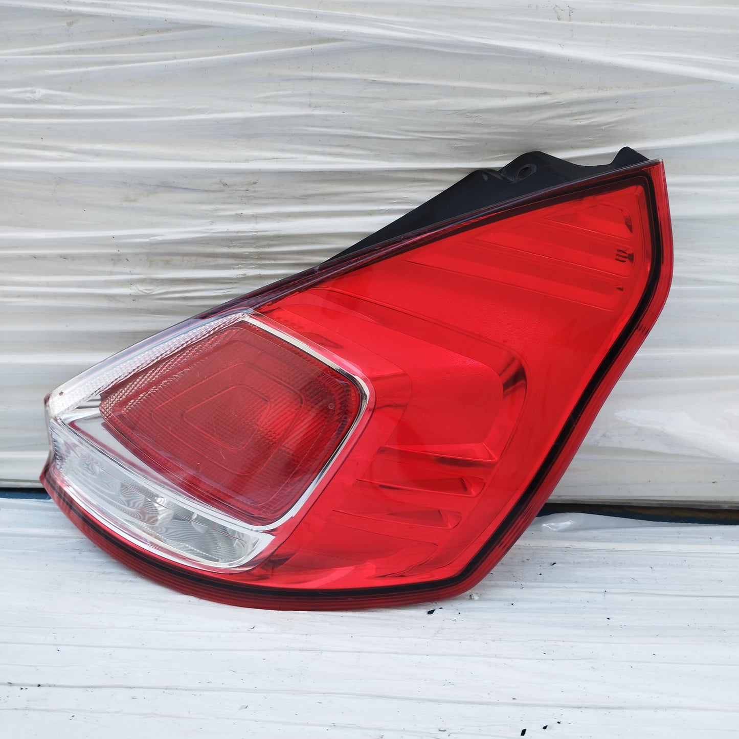 Fanale posteriore dx Ford Fiesta 2010 cod: C1BB-13404-A ecoDM225