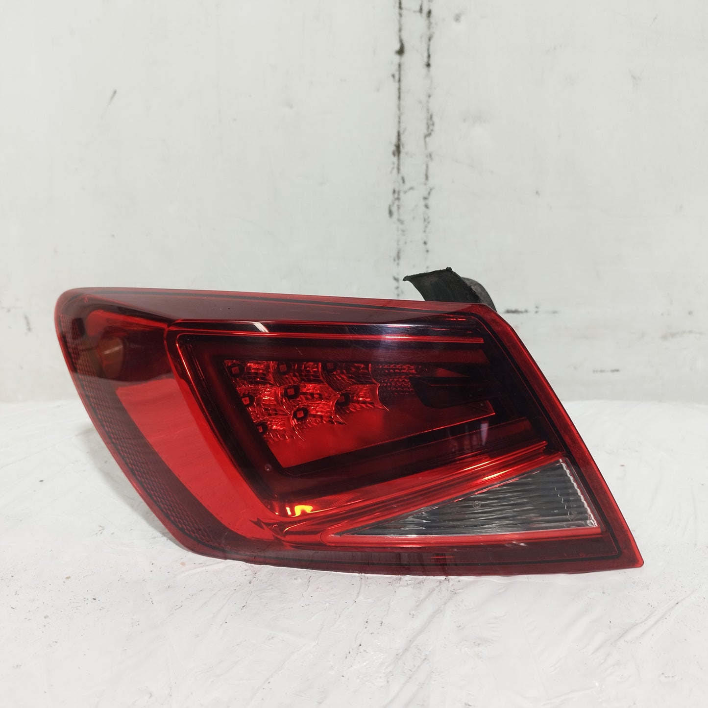 Fanale posteriore sx esterno a led Seat Leon (5F) Berlina 5 porte 2013-2016 ecoAC16065