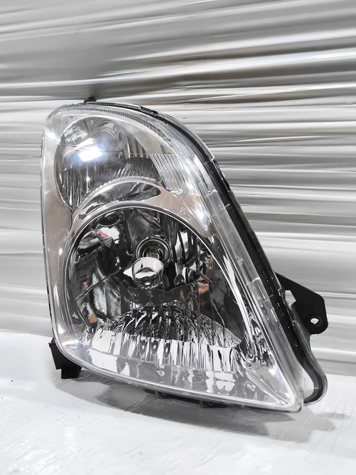 Fanale anteriore dx Suzuki Swift 2004-2010 DEPO ecoAG9647