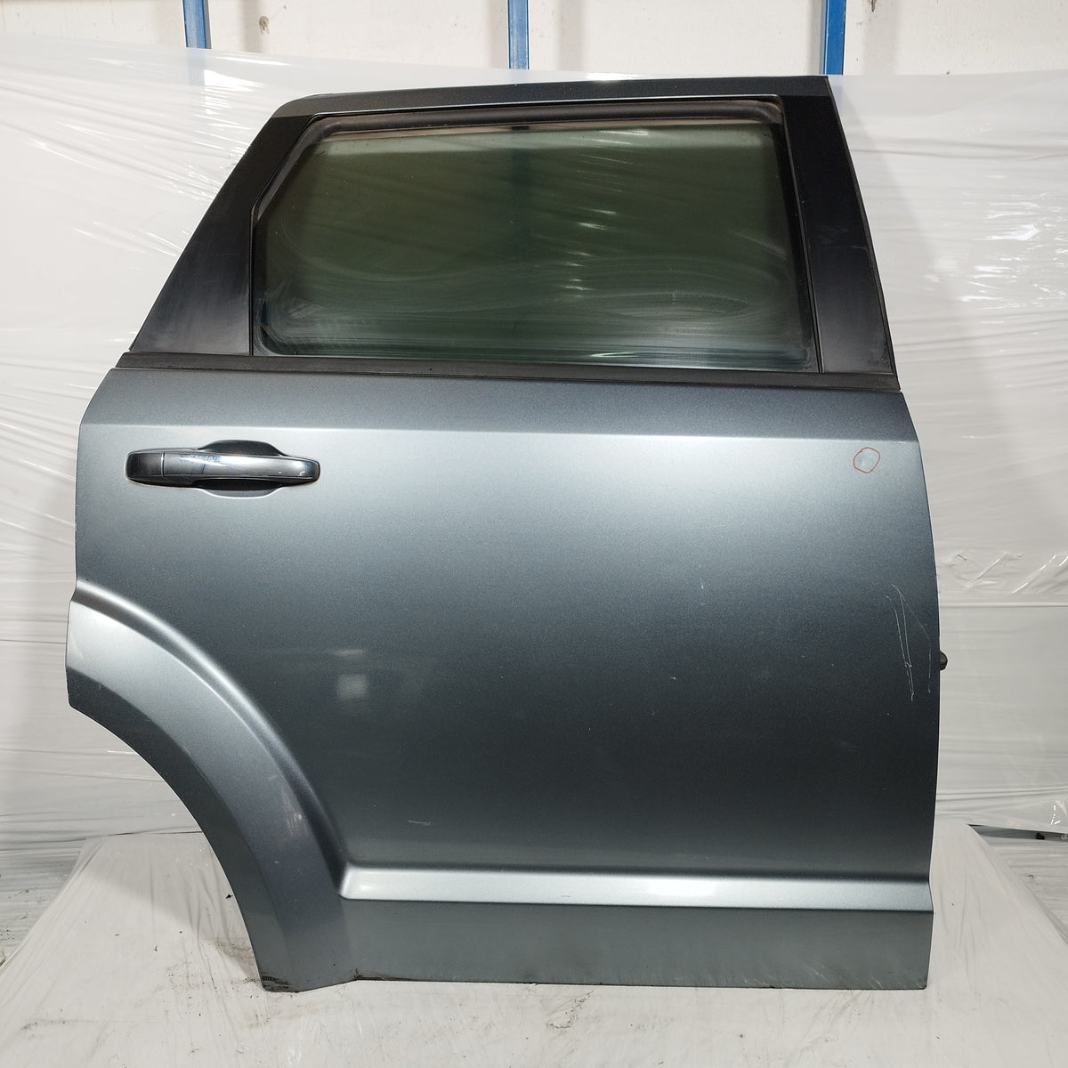 Sportello posteriore dx grigio scuro Fiat Freemont 2008-2020 ecoAC17184