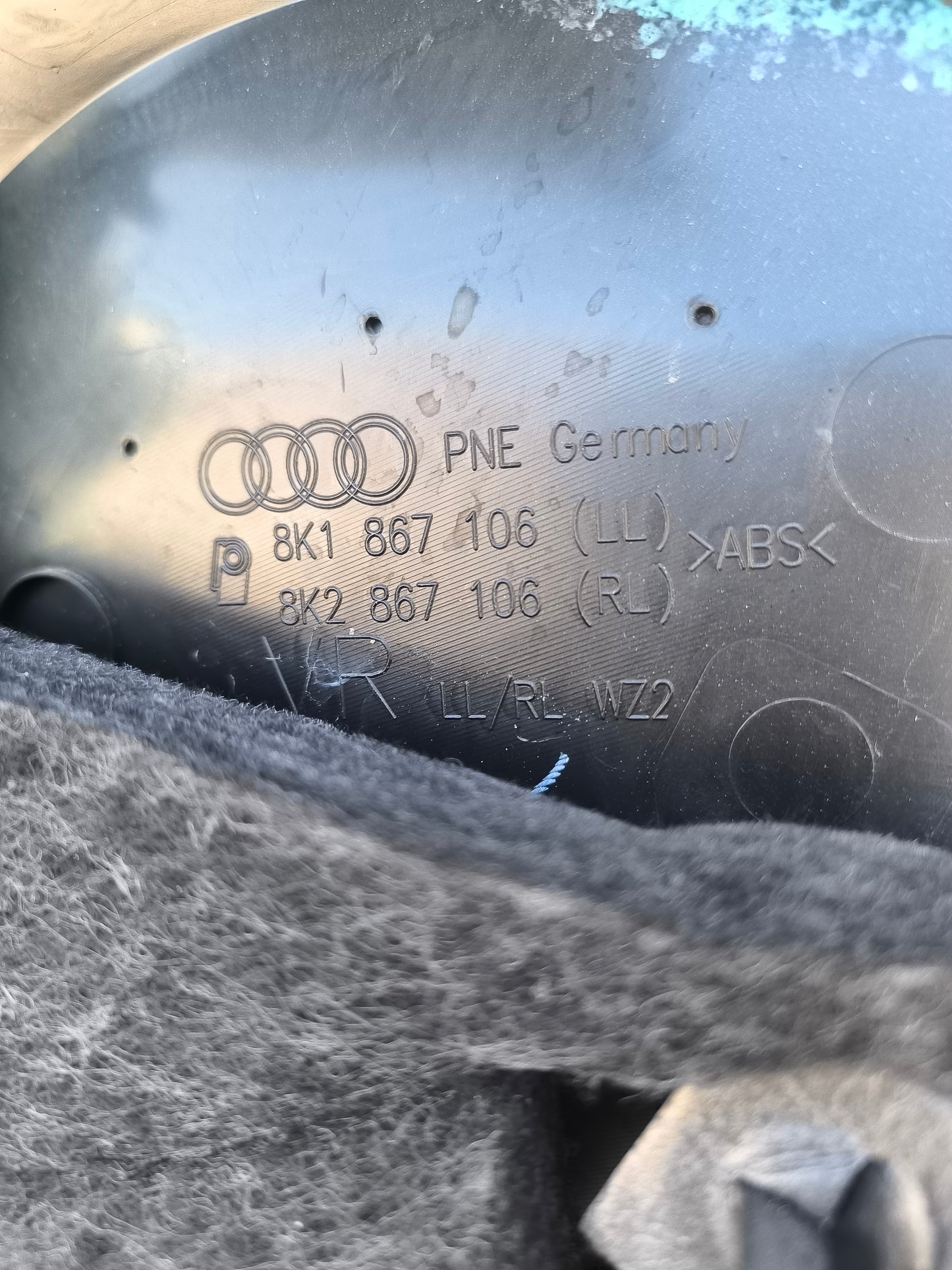 Pannello interno anteriore dx Audi A4 B8 anno 2010 cod: 8K1867106 ecoAG8157