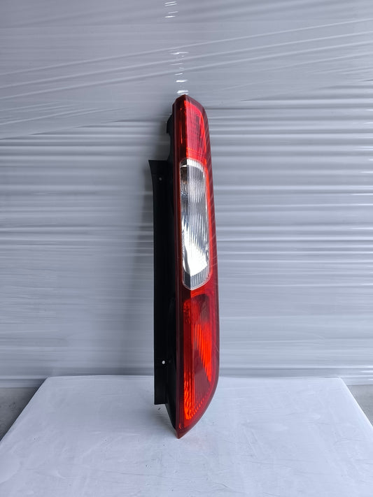 Fanale posteriore dx Ford Focus II Berlina 5 p anno 2004-2008 cod: 4M51-13404-A ecoAG8591