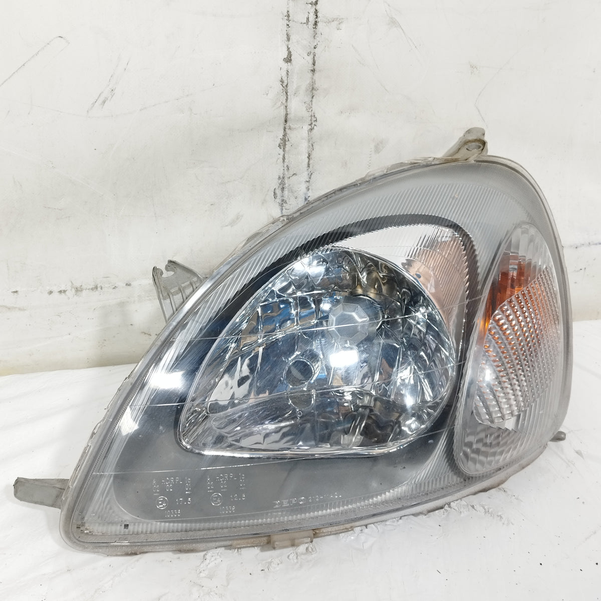 Fanale anteriore sx Toyota Yaris I (P1) 1999-2003 DEPO cod: 08-212-11A2L ecoAC16681