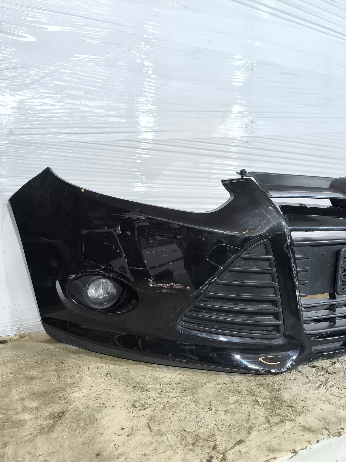 Paraurti anteriore nero Ford Focus III (MK3) SW anno 2011-2014 ecoAG9735