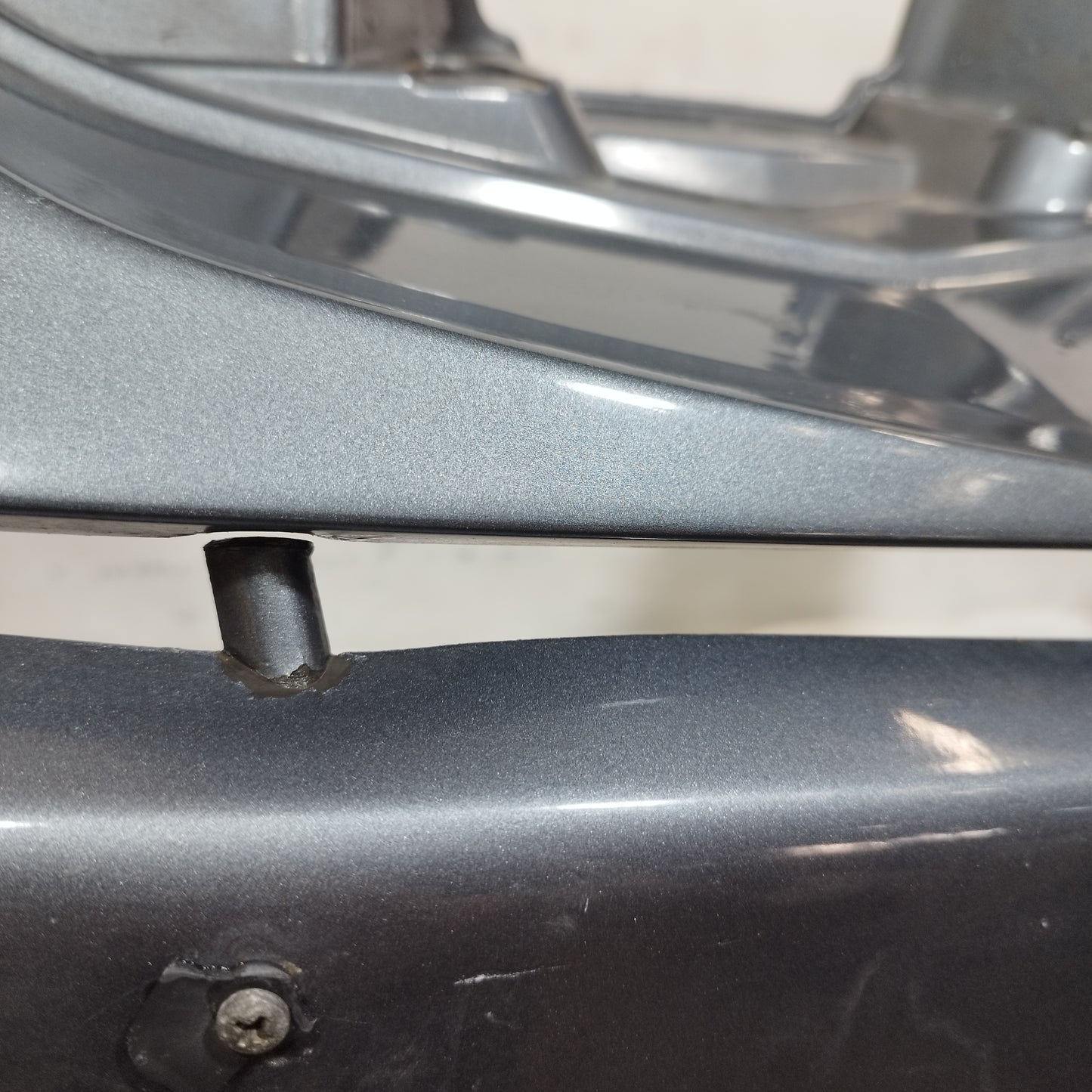 Paraurti anteriore grigio scuro Lancia Musa II serie 2007-2013 Restyling ecoAC15430