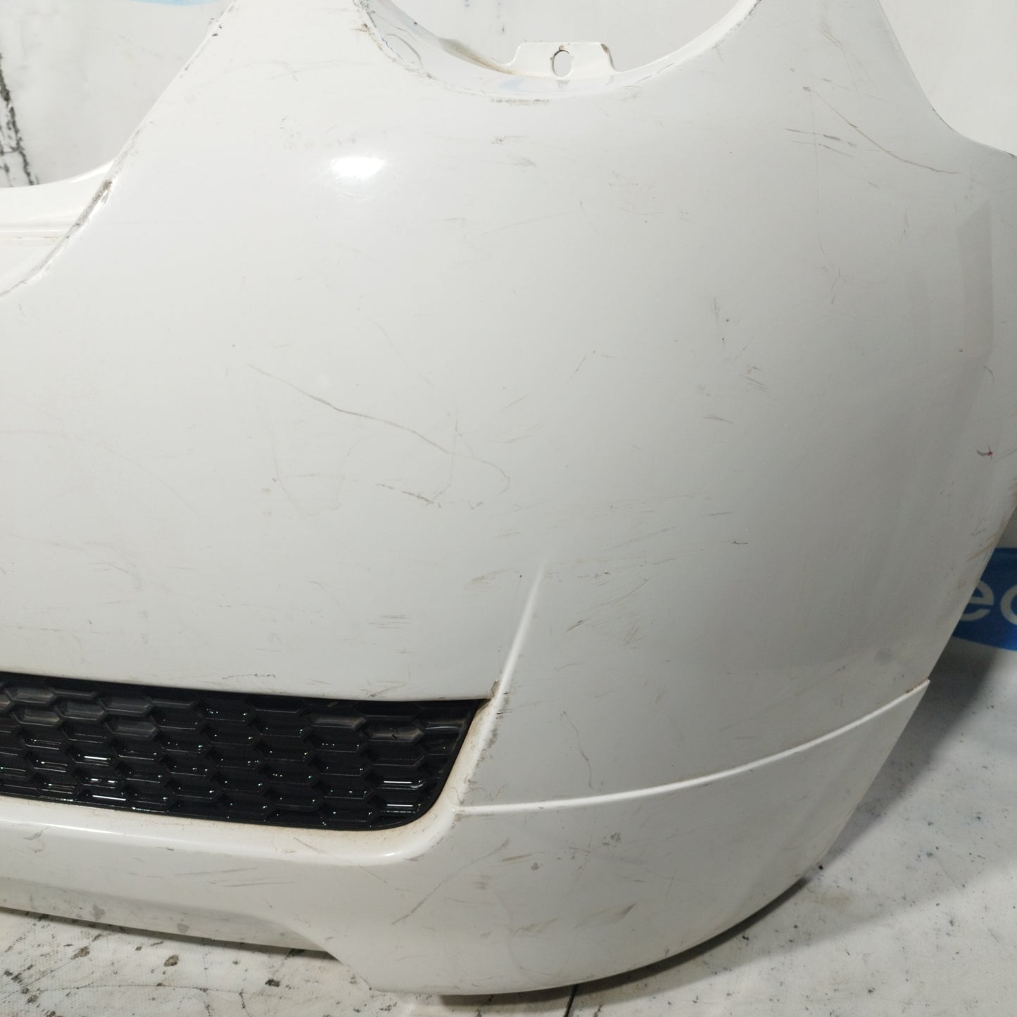 White Rear Bumper Chevrolet Aveo 2009 ecoAC10226