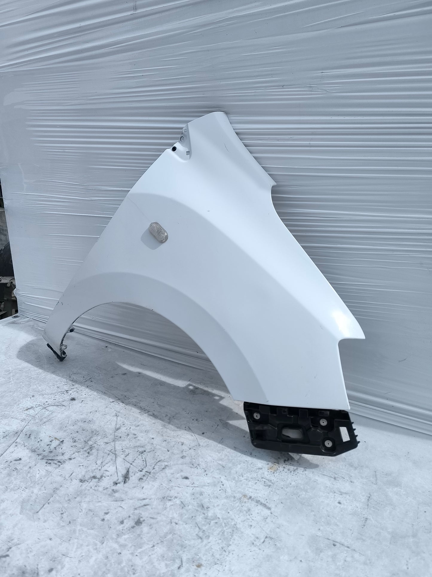 Parafango dx Dacia Lodgy / Dokker anno 2012-2017 bianco ecoAG8234