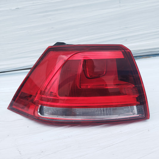 Fanale posteriore esterno sx a led Volkswagen Golf 7 (5G) 2013-2017 cod: 5G0945095M ecoDM105