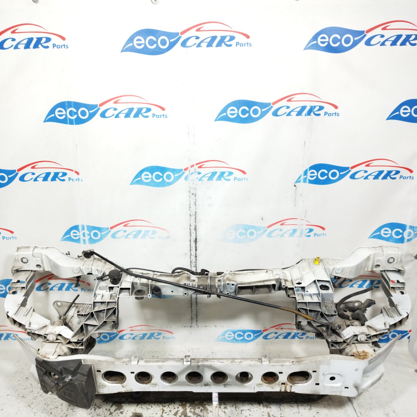 Ford Focus 2011 ecoAC11241 Kompletter Frontgrill mit Verstärkung