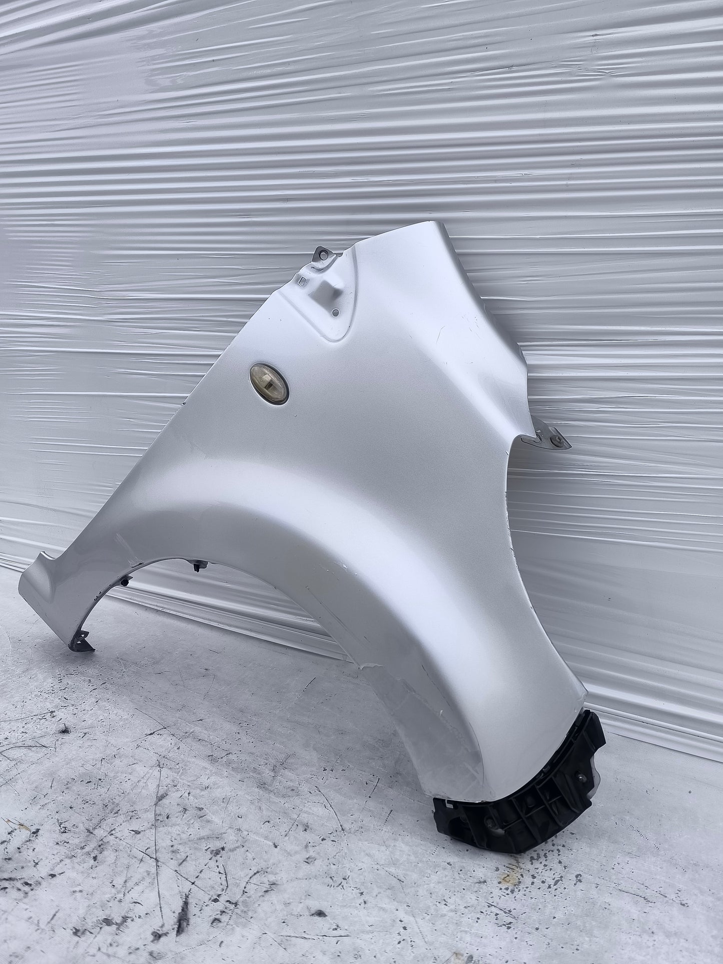 Parafango dx Peugeot 107 grigio argento ecoAG8223