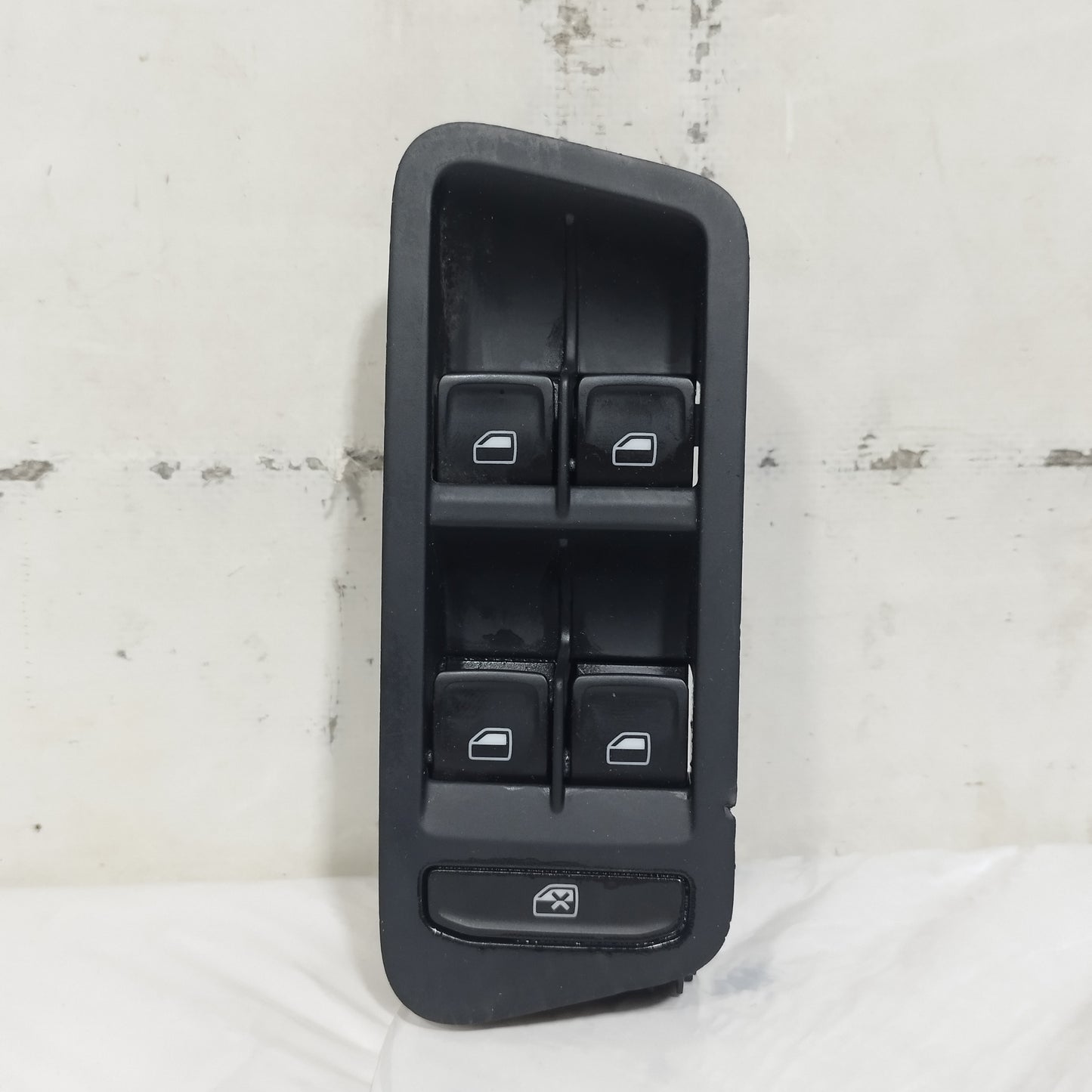 Pulsantiera alzacristalli anteriore sx Volkswagen Golf VII (SG) 2013-2017 cod: 5G0959858B ecoAC16473
