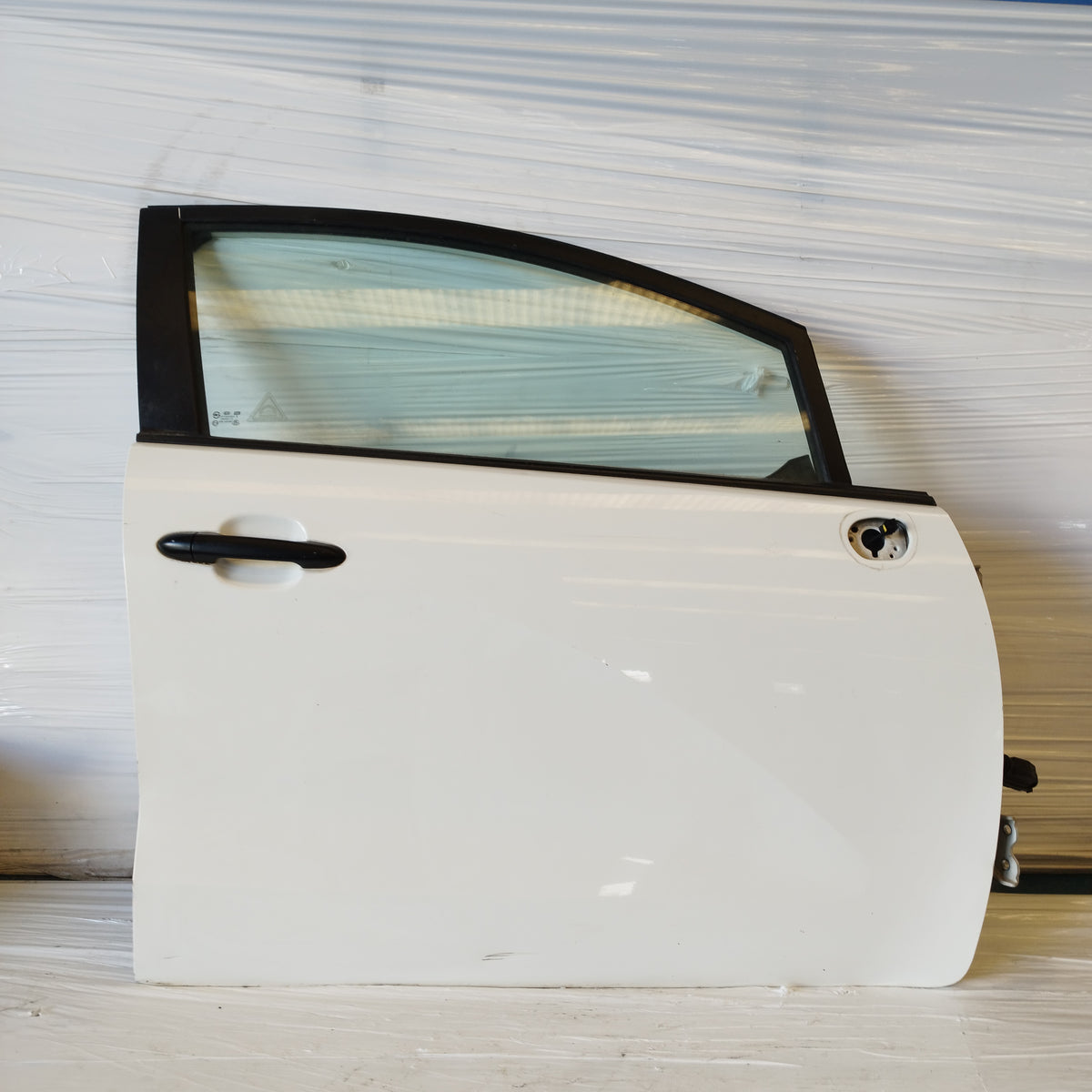 Sportello anteriore dx bianco Kia Rio (UB) 2011-2017 ecoAC17585