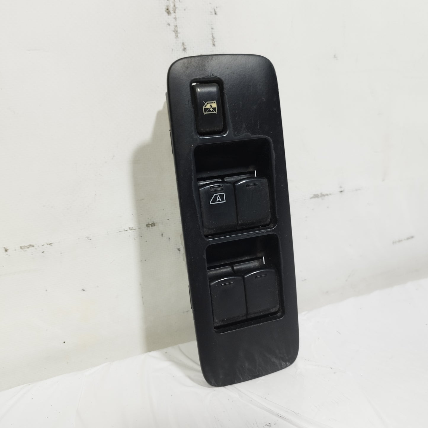 Pulsantiera anteriore sx Nissan Qashqai 2008 Cod: 25401BB60B ecoAC14936