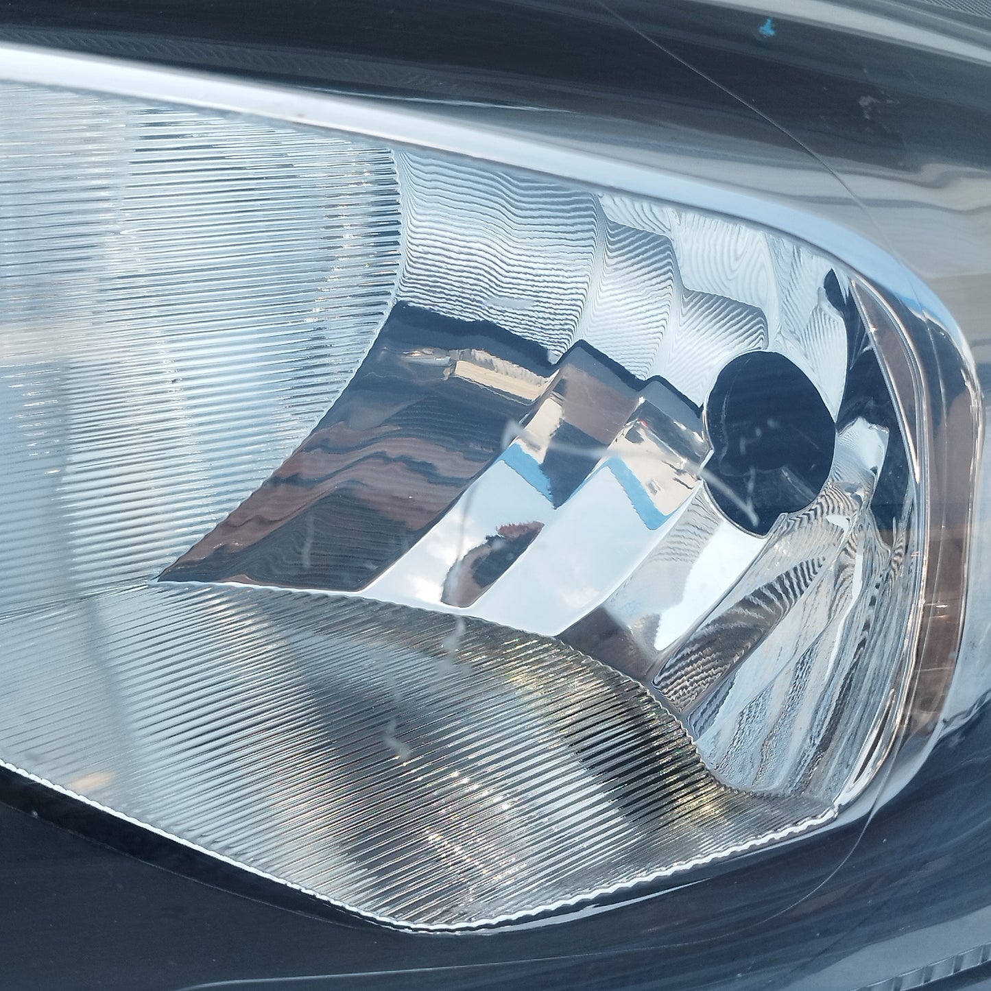 Fanale anteriore sx Ford Fiesta 2014 DEPO cod: 08-431-11B9L ecoDM055