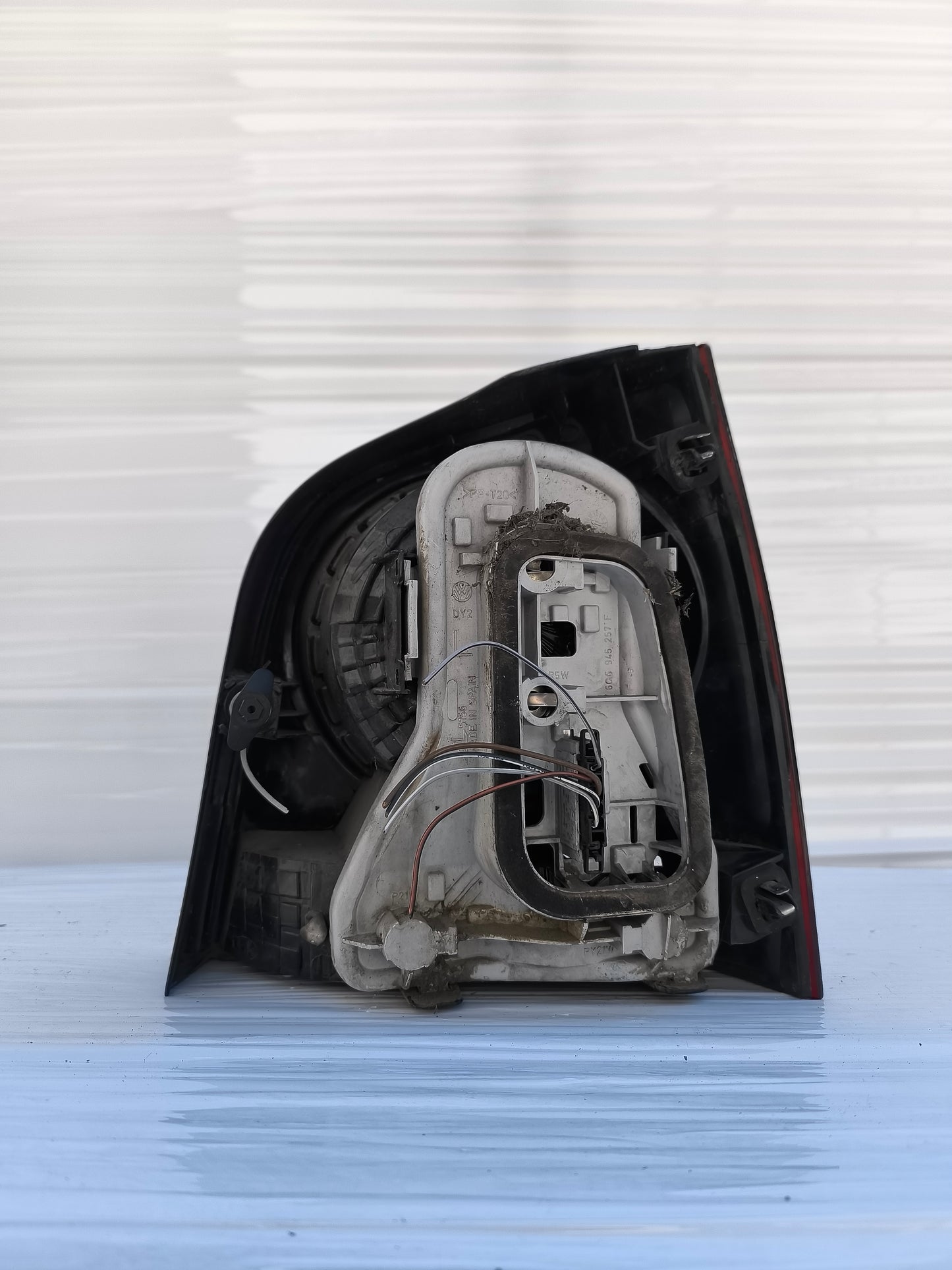 Fanale posteriore sx Volkswagen Polo anno 2006 TYC ecoAG8101