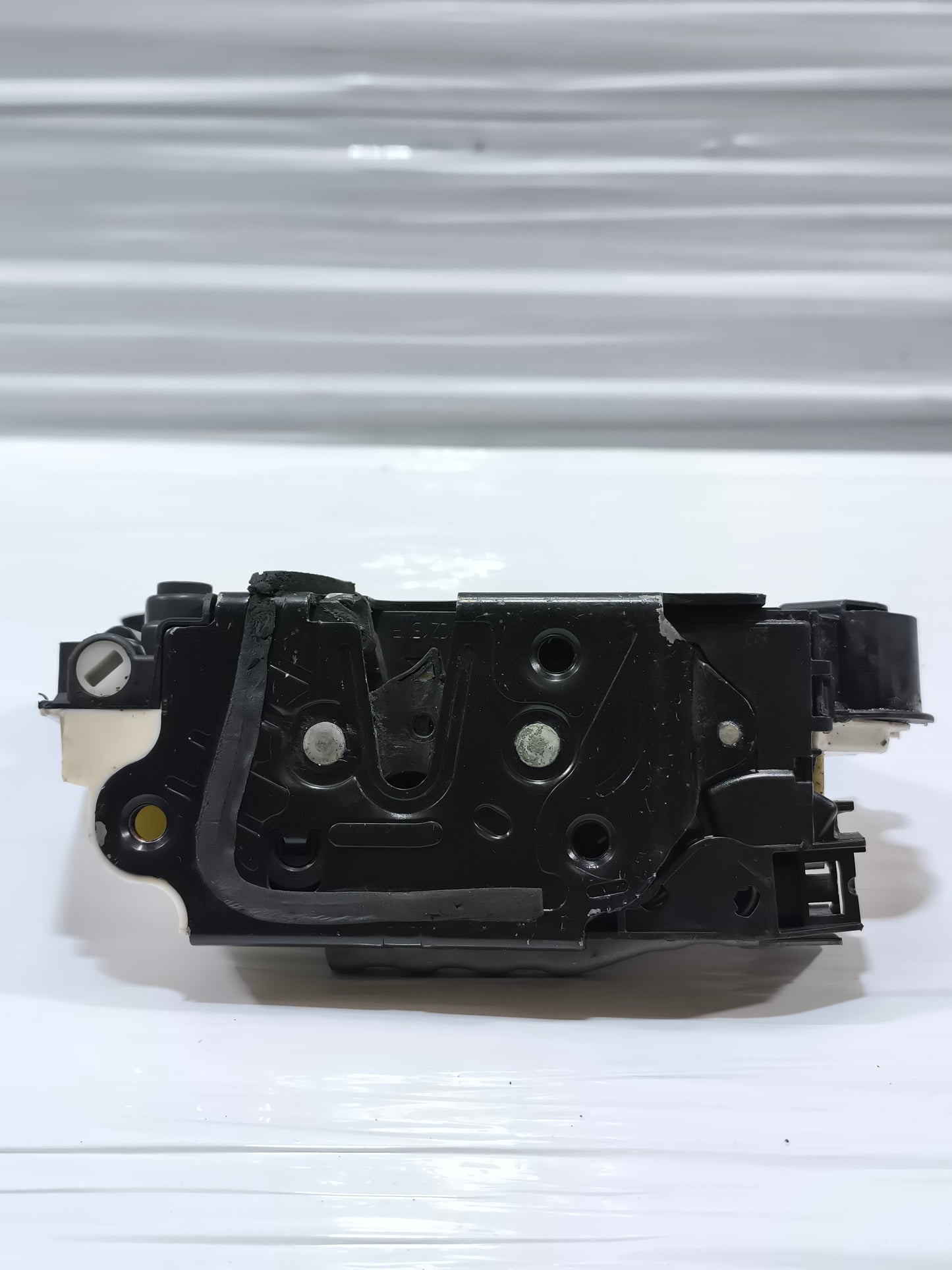 Serratura posteriore sx Volkswagen Golf VII 2013-2021 7 pin cod: 5k4839015q ecoAG9667