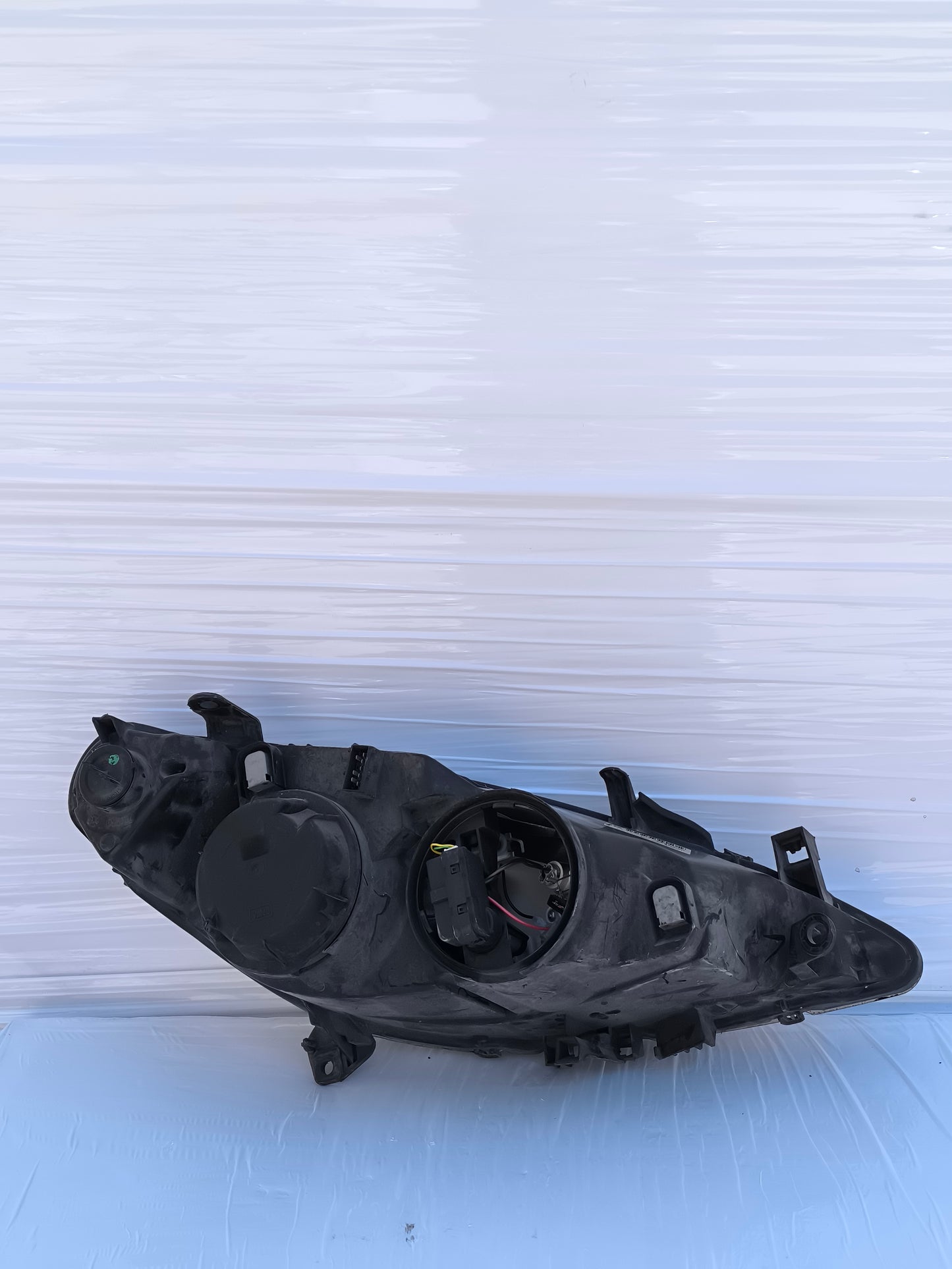 Fanale anteriore sx Peugeot 307 anno 2001-2005 ecoAG8410