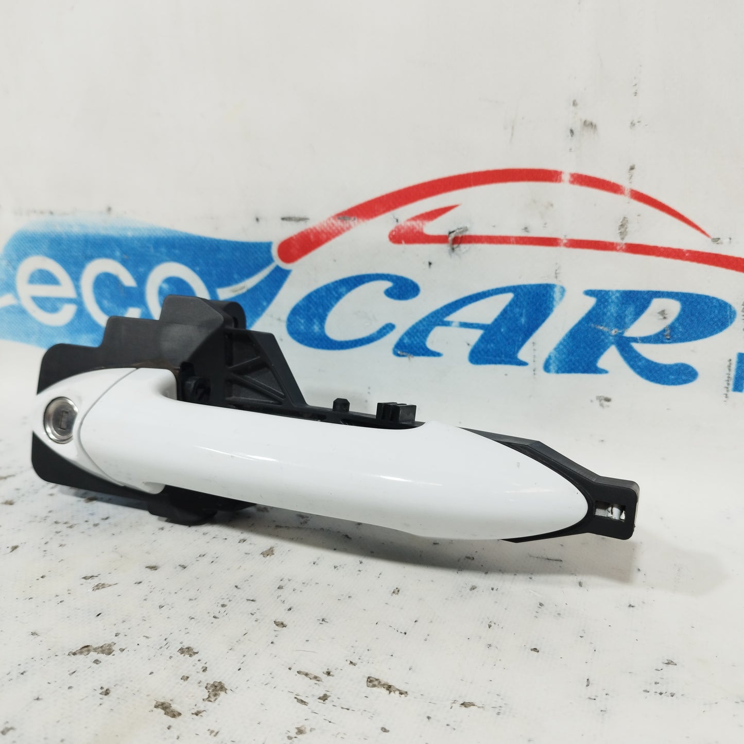 Front Left Outside Handle White Kia Venga 2016 ecoAC9657