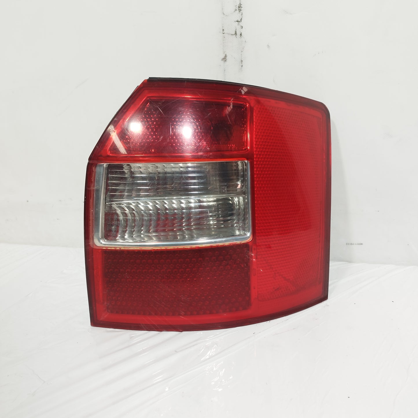 Fanale posteriore dx Audi A4 SW 2003 DEPO cod: 15-441-1971R-B ecoAC14568