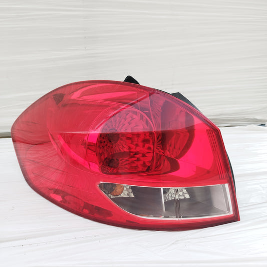 Fanale posteriore sx Renault Clio 2010 SW cod: 8200586843 ecoDM085