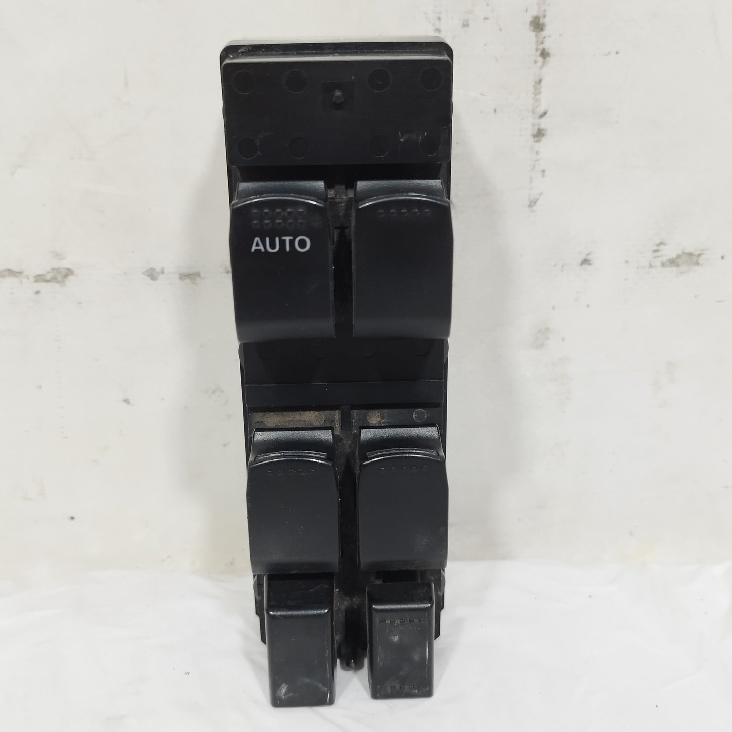 Pulsantiera alzacristalli anteriore sx Suzuki Swift (MK2) (EZ-MZ) 2005-2010 ecoAC16212