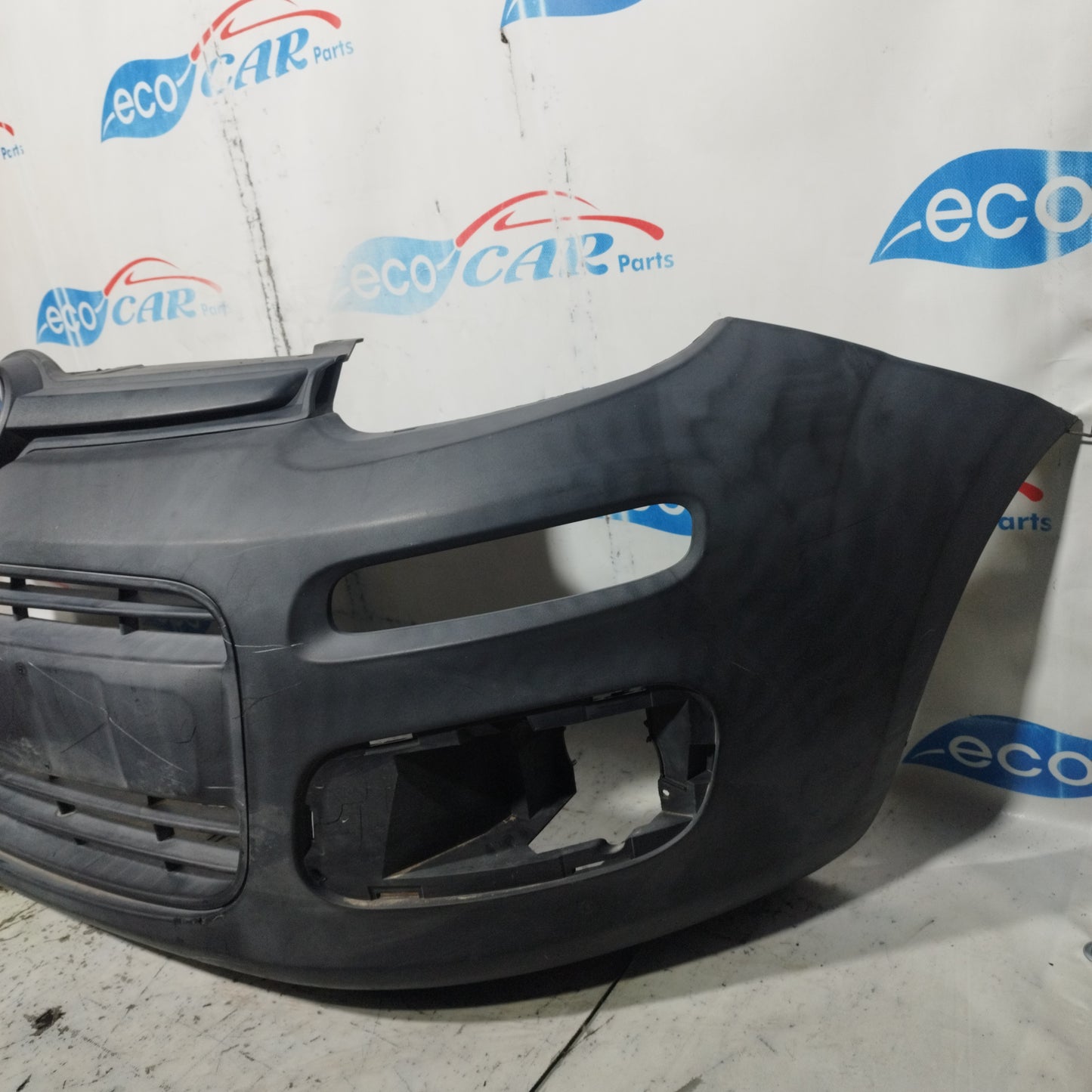 Schwarzer Kunststoff-Frontstoßfänger Fiat New Panda ecoAC10227