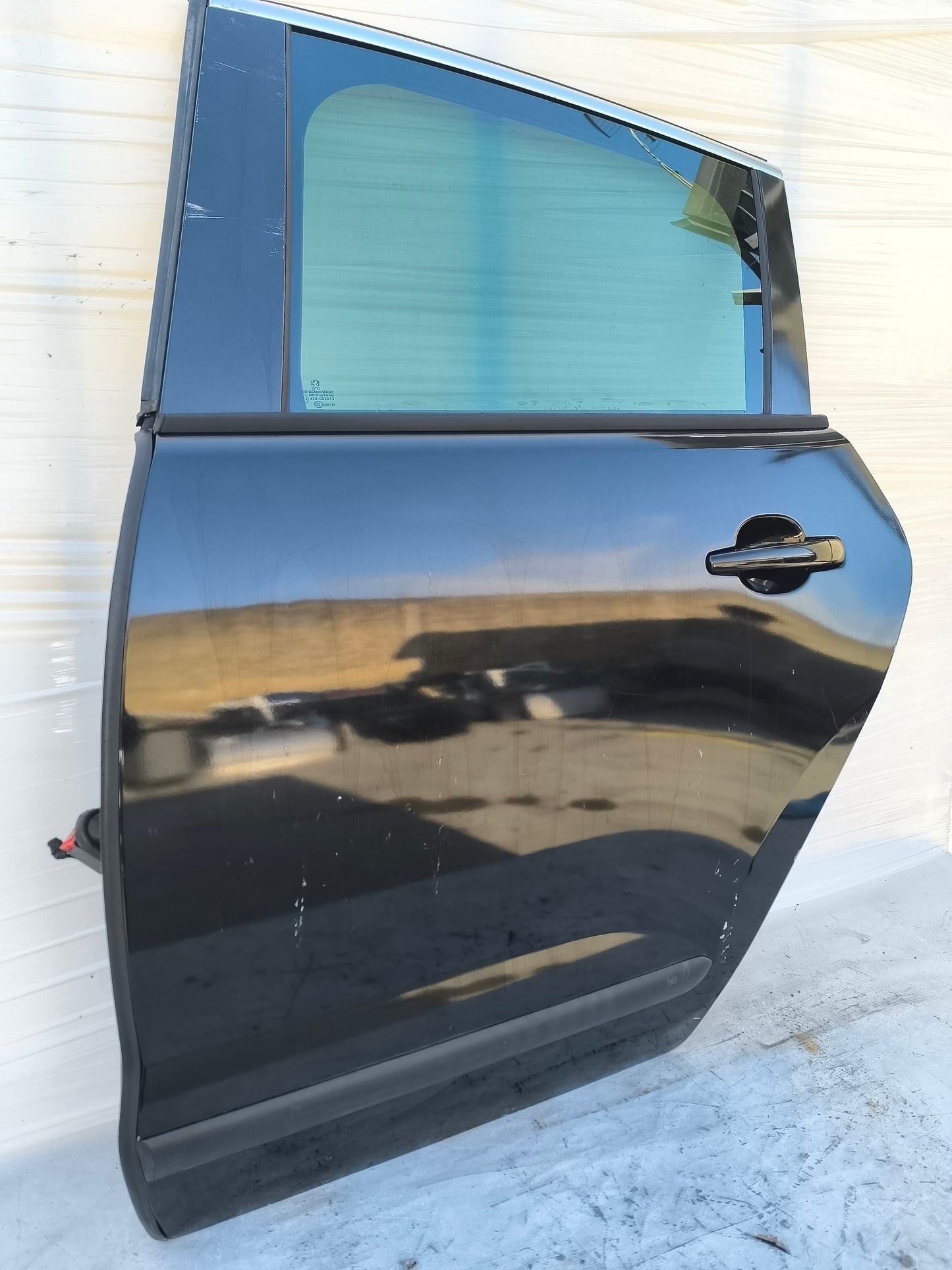 Sportello posteriore sx nero Peugeot 3008 anno 2009-2016 ecoAG7942