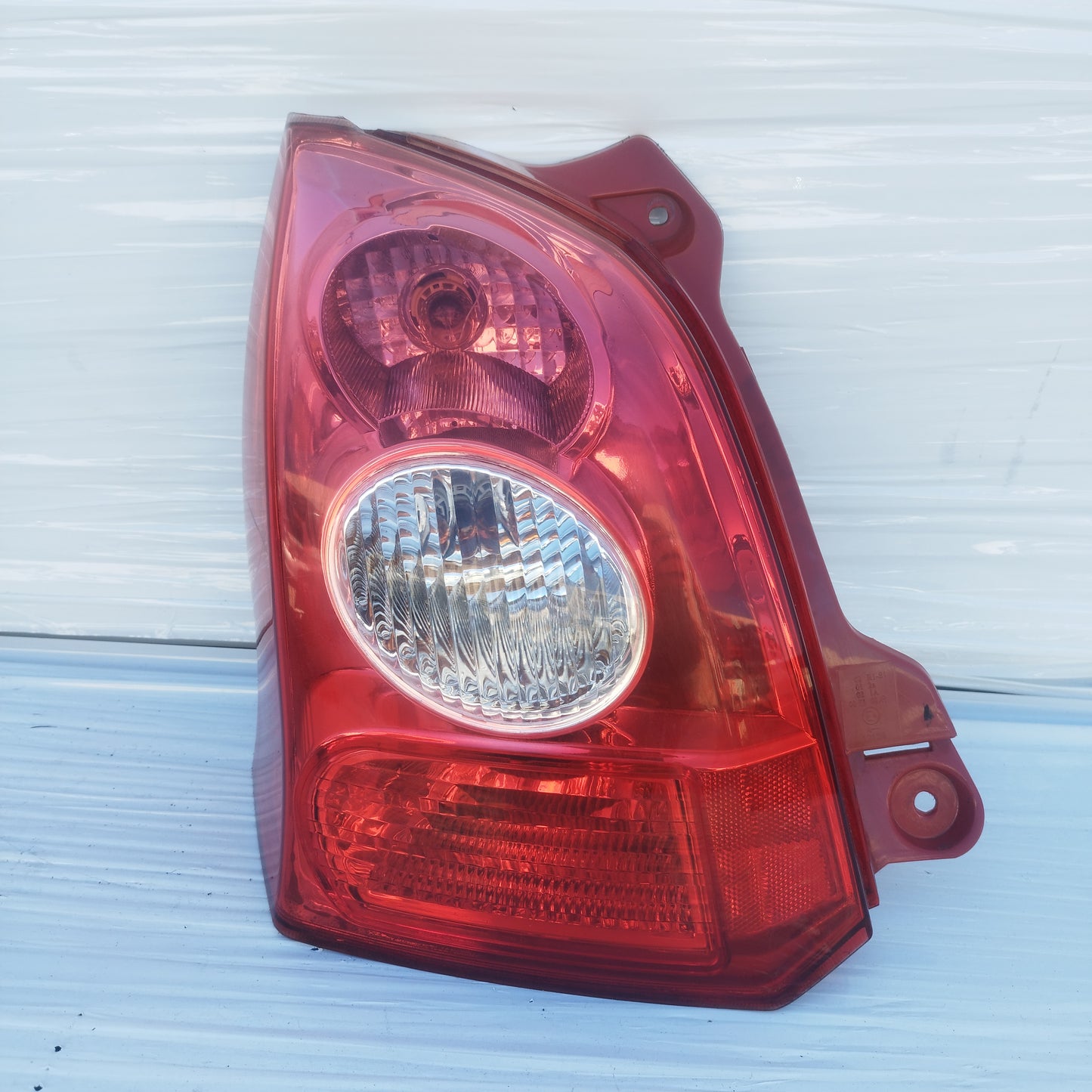 Fanale posteriore sx Nissan Pixo 2010 ecoDM029