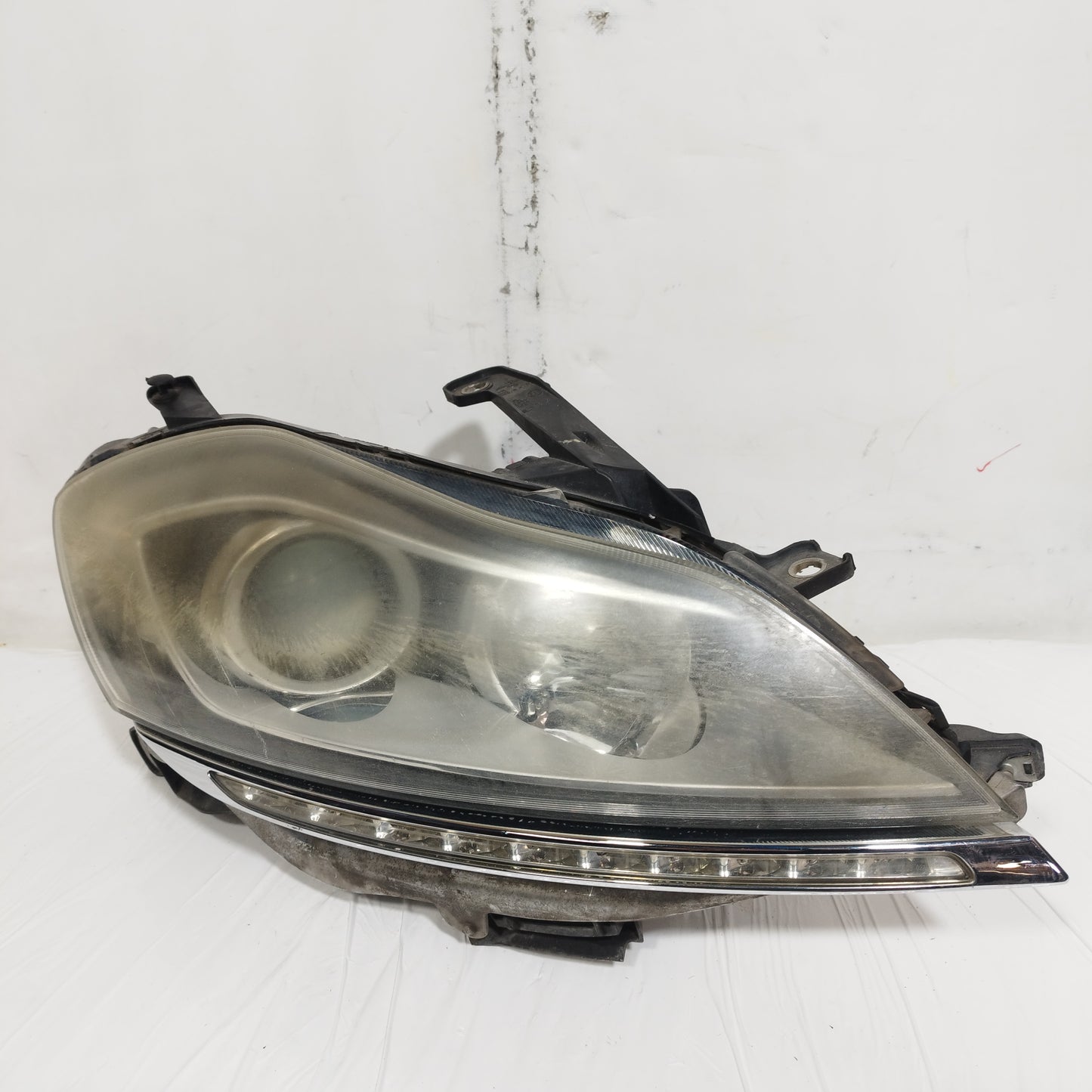 Fanale anteriore dx Lancia Delta III serie (844)  2008-2014 cod: 844052713 ecoAC14818