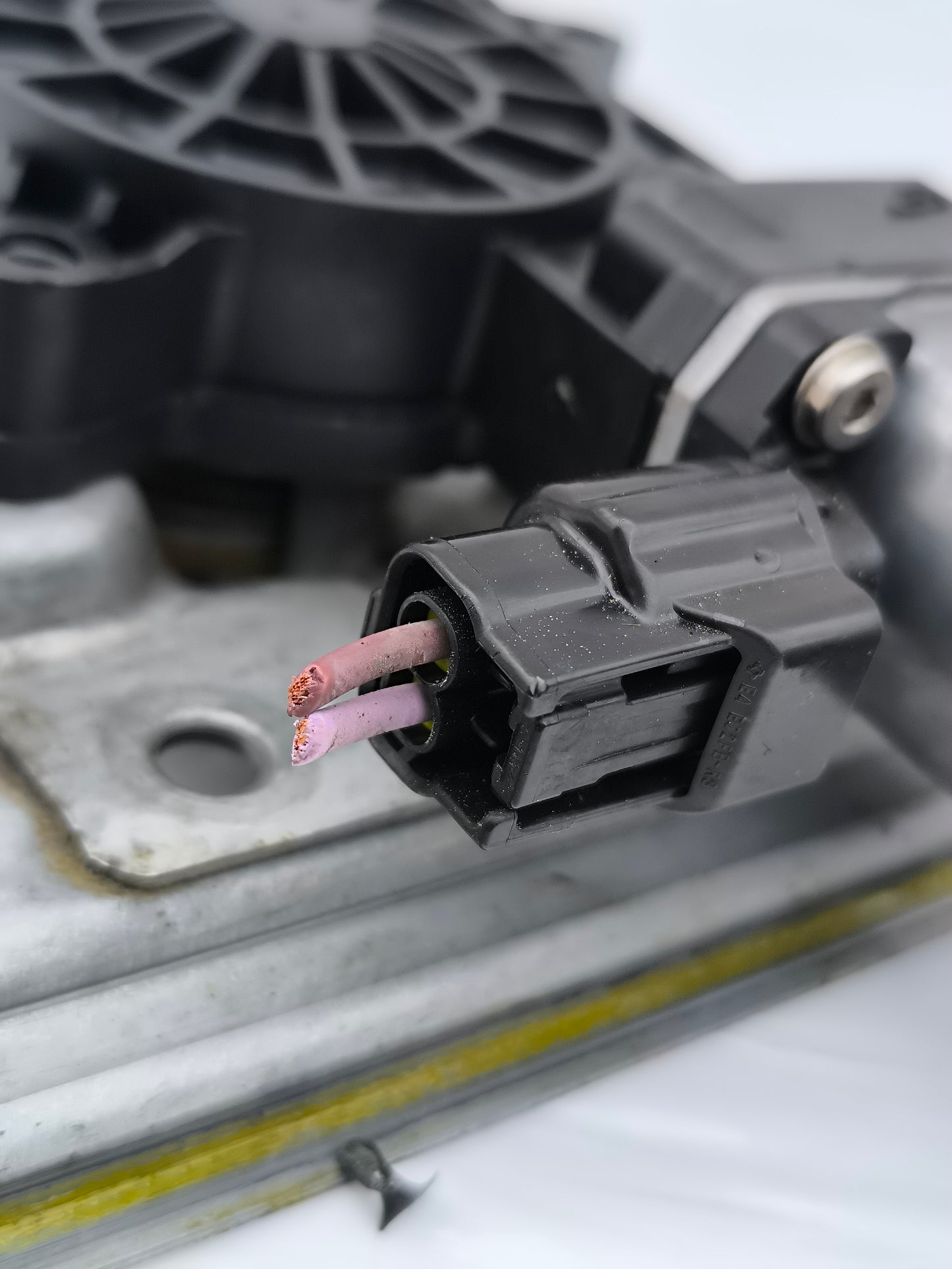 Gepäckträger hinten rechts Renault Captur Baujahr 2014 Teilenummer 827009380R ecoAG6936